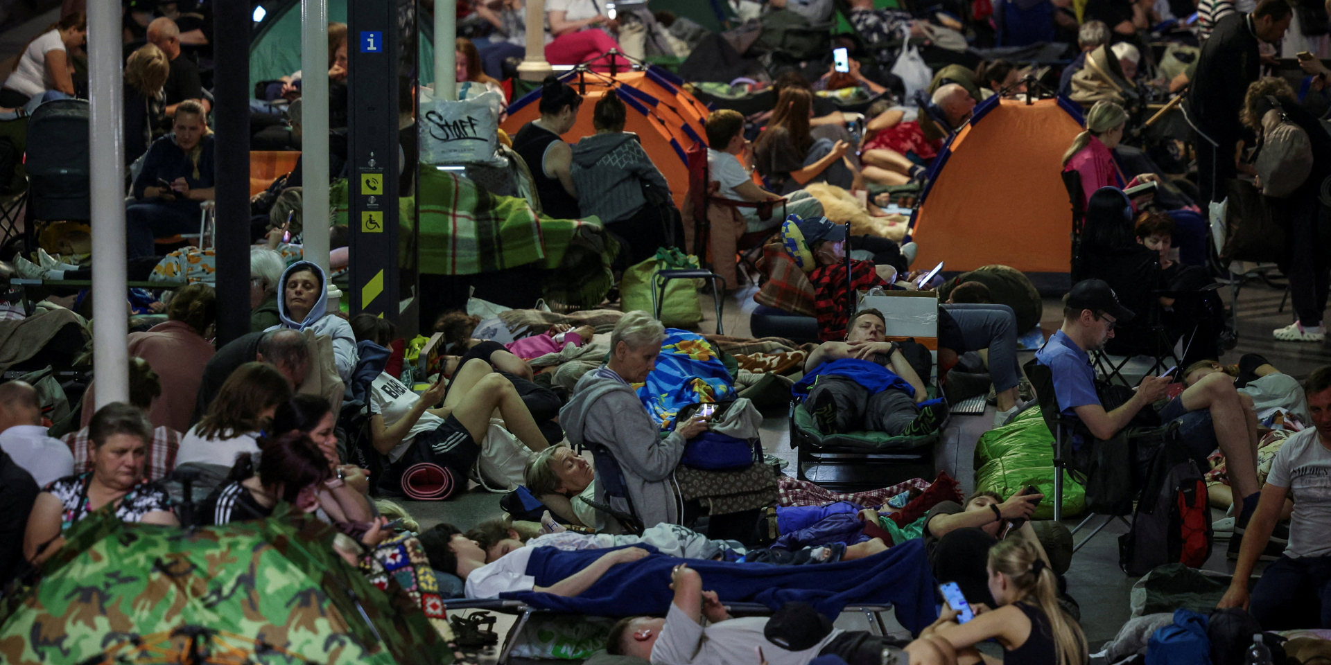 People in the Kyiv metro during the Russian attack on July 2, 2026 (Photo: REUTERS/Alina Smutko)