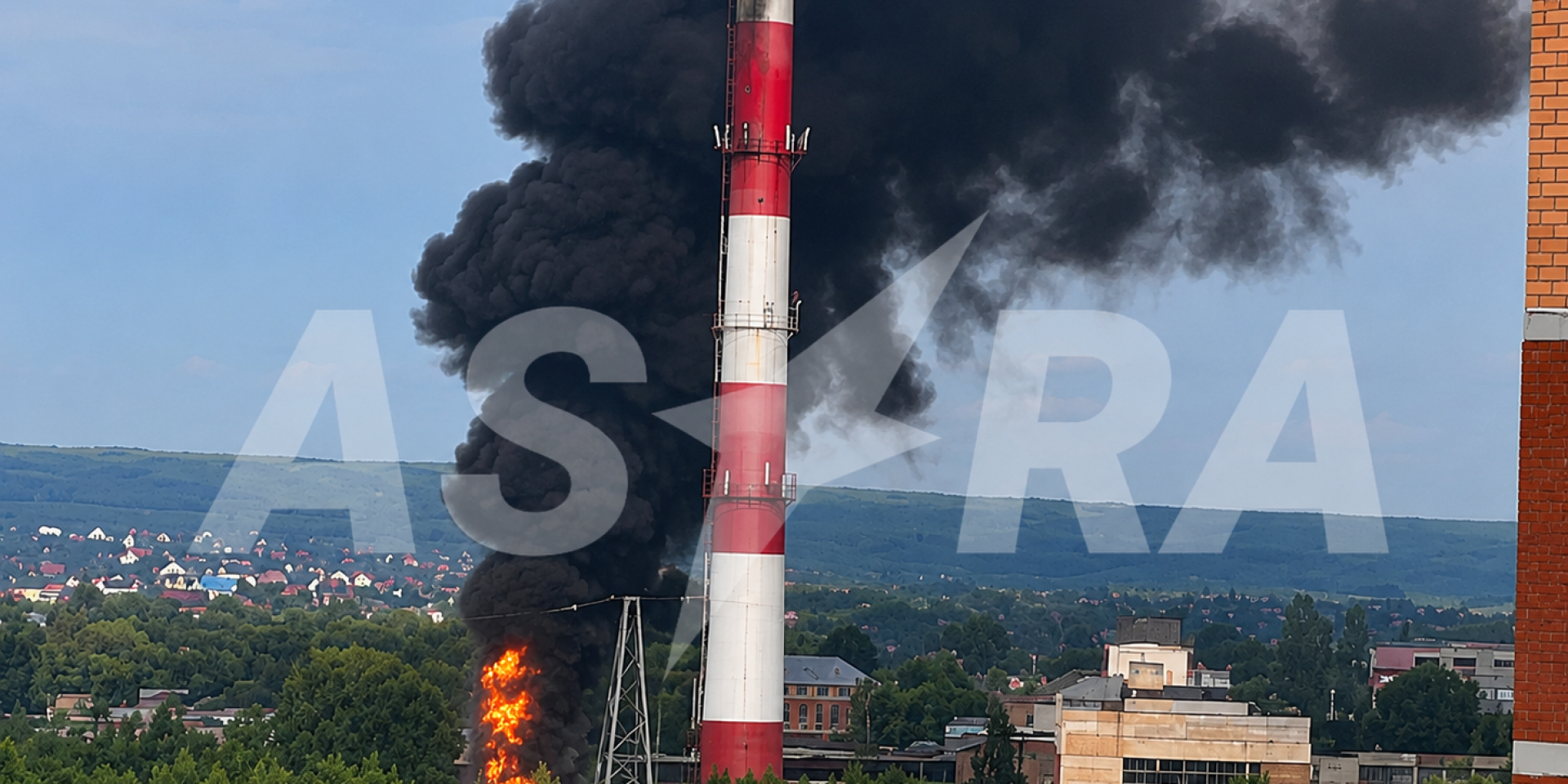 Chekhov Regenerative Plant ablaze after the drone attack on July 28 (Photo: Telegram/@astrapress)