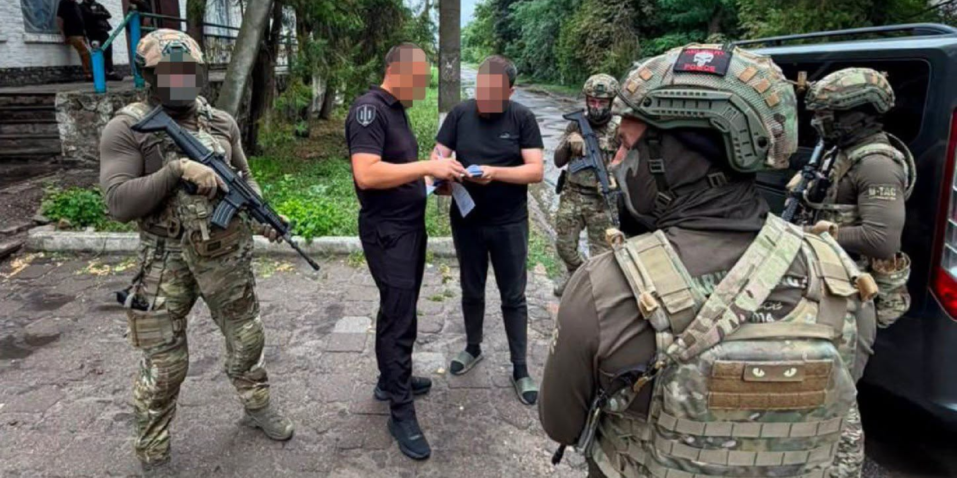 Державне бюро розслідувань повідомило про підозру двом військовослужбовцям медичної роти полку Скеля (Фото: facebook.com/dbr.gov.uа)
