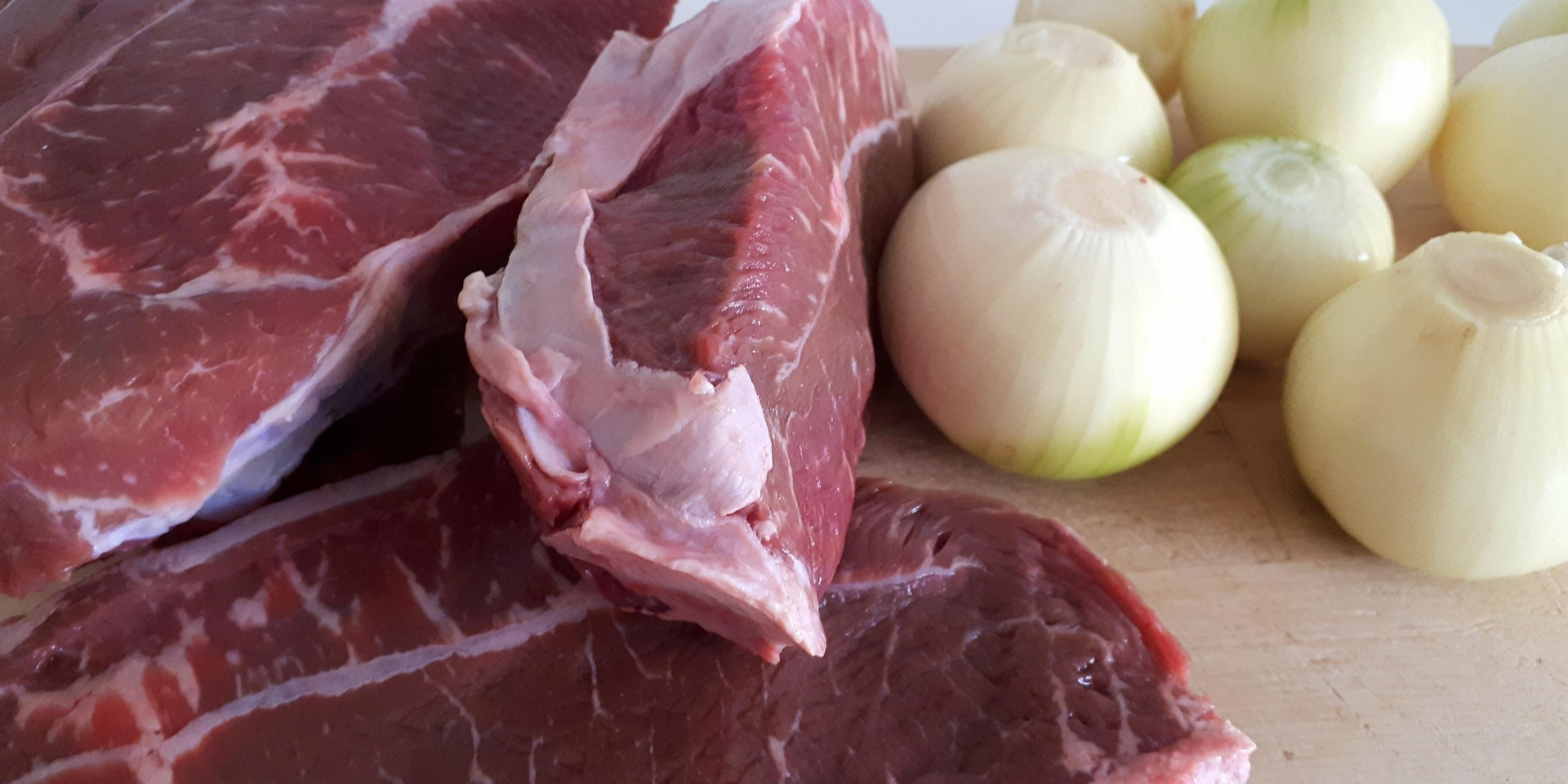 Эти дешевые куски мяса часто вкуснее дорогих (Фото: pixabay)