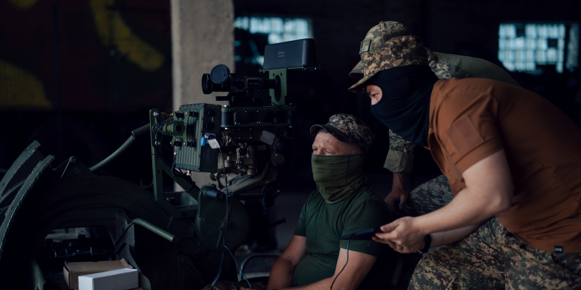Instructors trained in SkyLock systems will train military personnel in their units to use them (Photo: Serhiy Prytula Foundation)