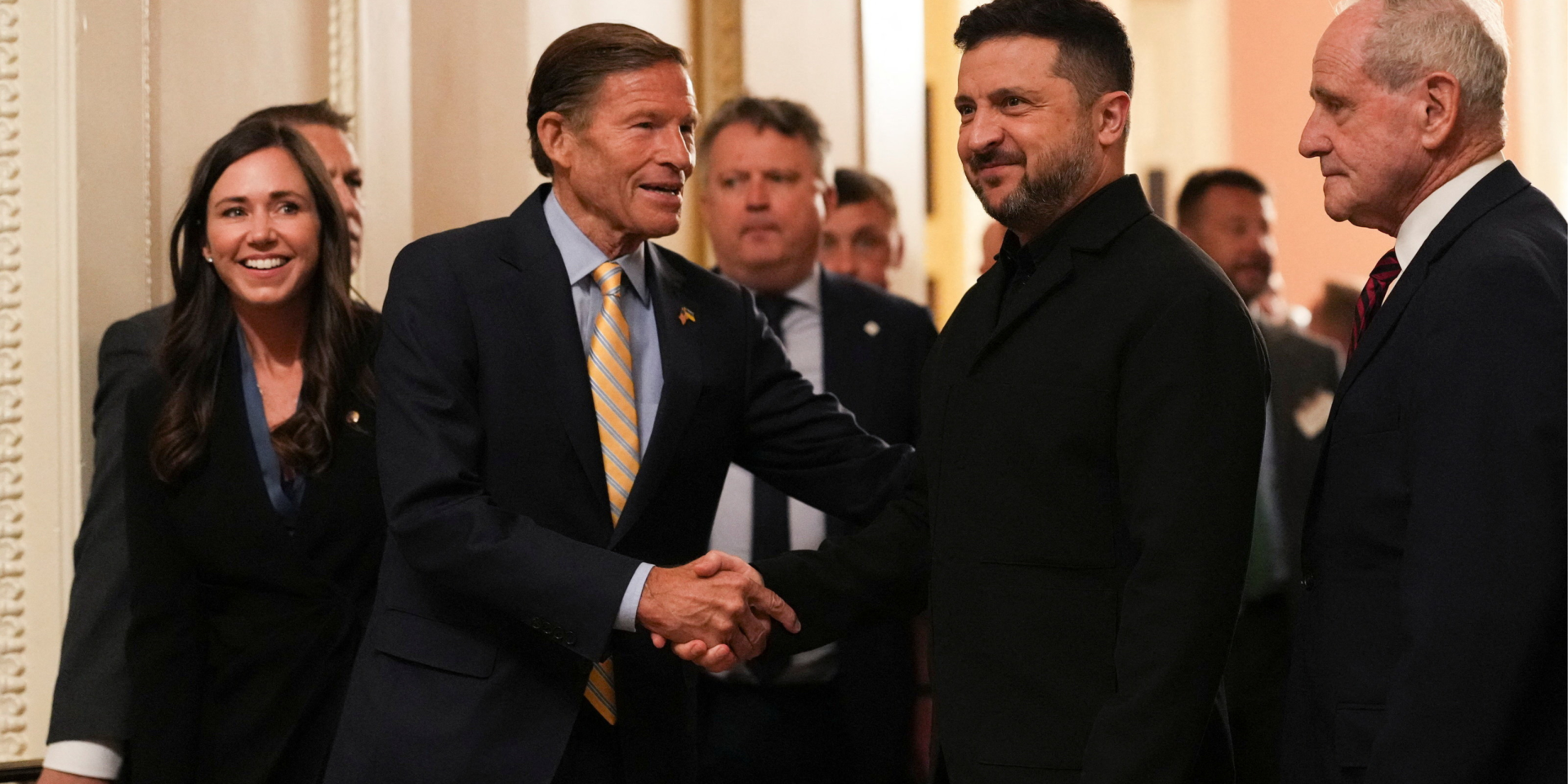 Президент Украины Владимир Зеленский и&nbsp;сенатор США Ричард Блюменталь в&nbsp;Капитолии, 28&nbsp;июля 2026 года (Фото: REUTERS/Эрик Ли)