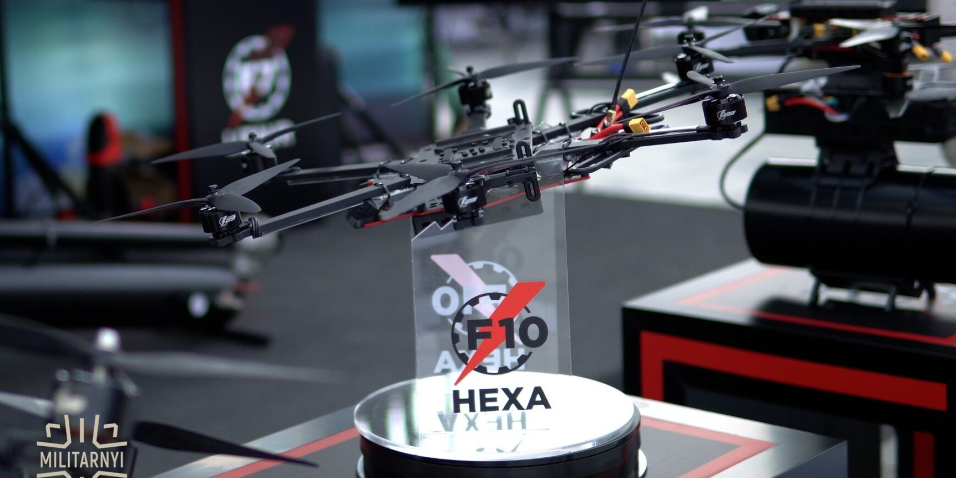 Первые 2000 украинских FPV-дронов F10 прибыли в США (Фото: Милитарный)