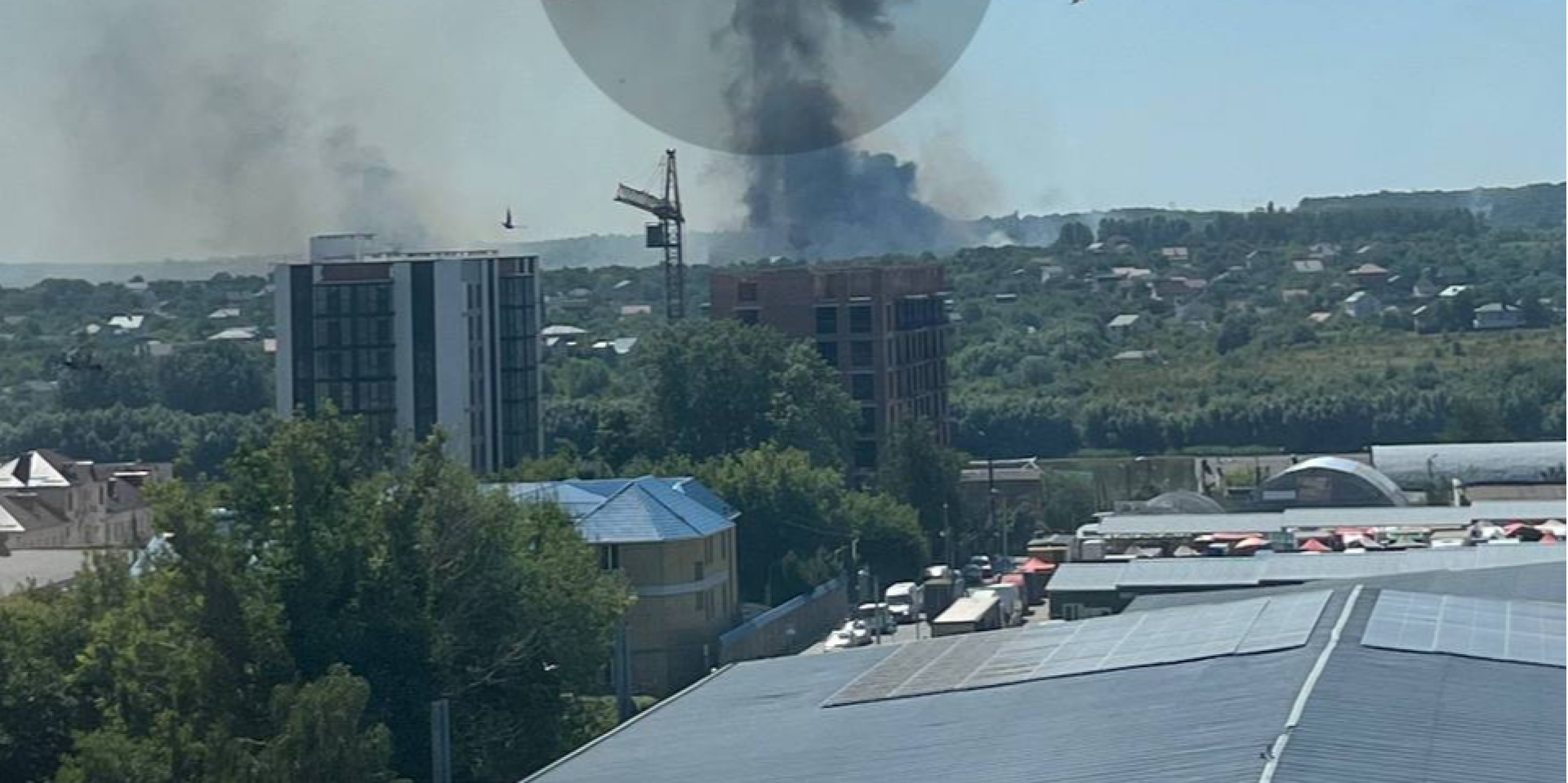 Внаслідок вибухів на полігоні в Хмельницькому постраждали військові (Фото: Хмельницький LIVE/Telegram)