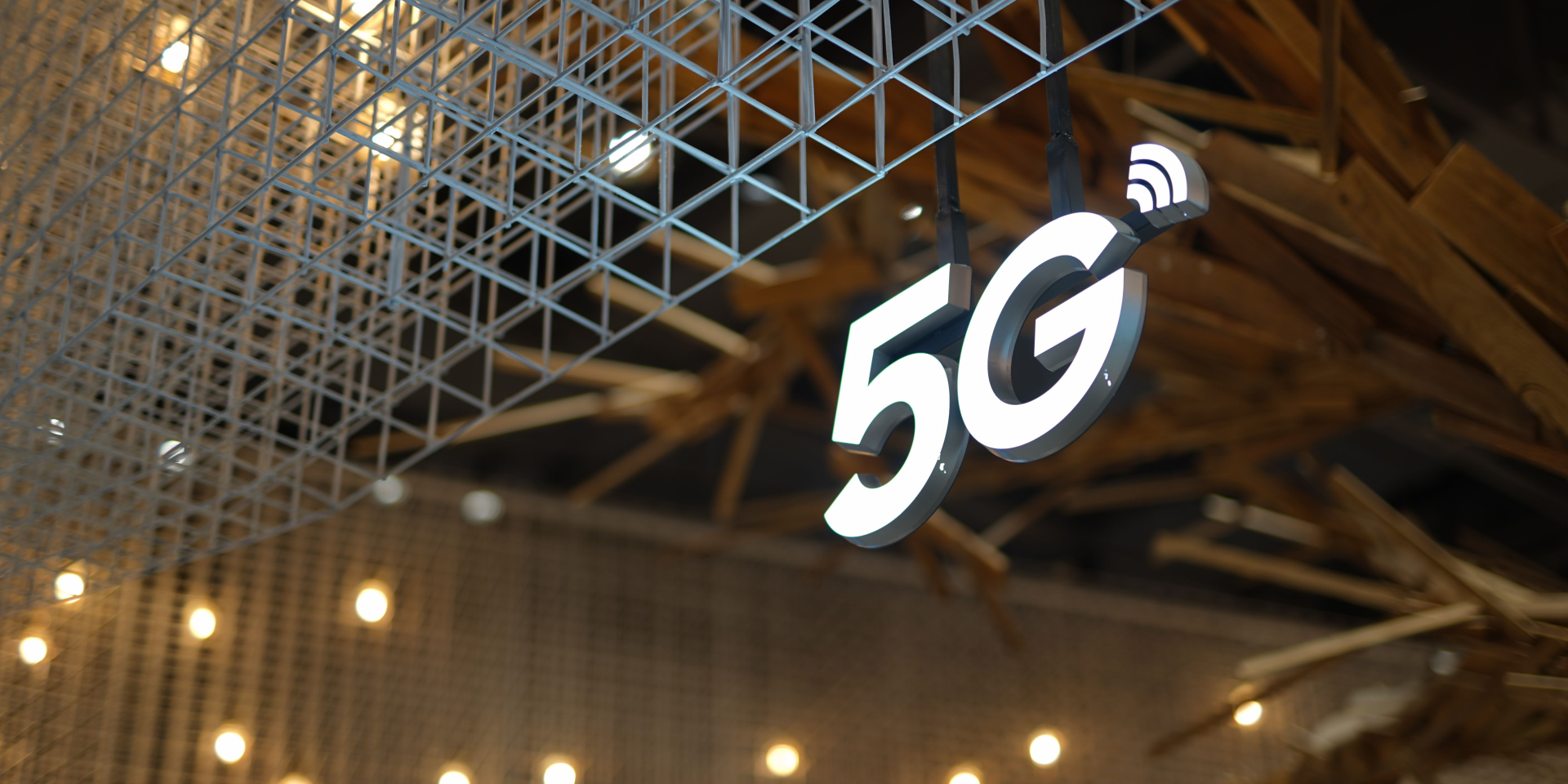 Главное преимущество 5G — способность обслуживать большее количество одновременных подключений без ухудшения качества связи (Фото: pexels)