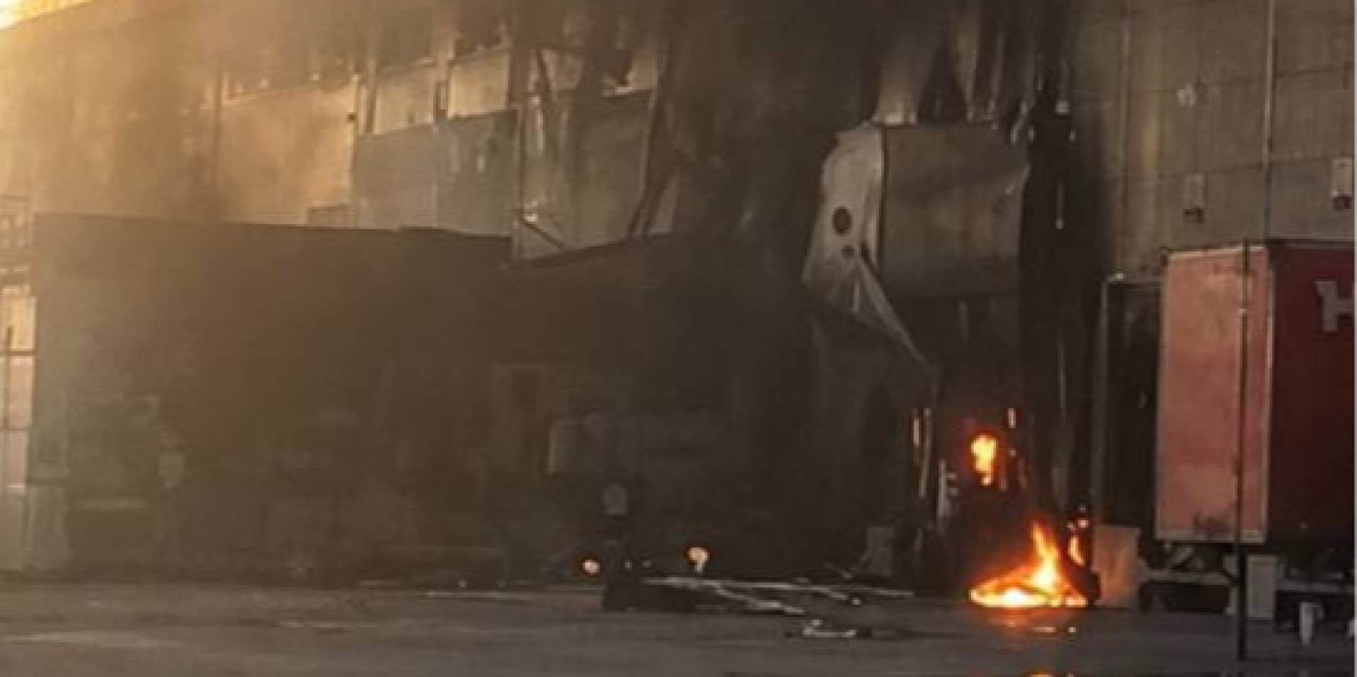 Russia destroys Nova Poshta sorting terminal in Poltava (Photo: Nova Poshta/Telegram)