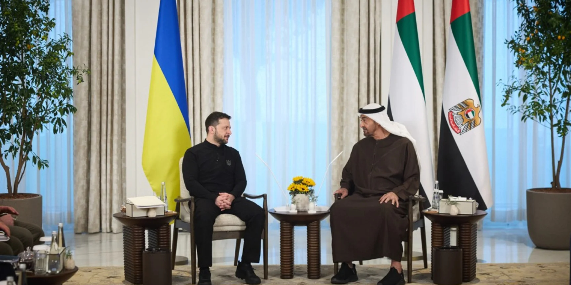 Владимир Зеленский с президентом ОАЭ Мухаммедом бен Заидом Аль Нахайяном, Абу-Даби, 17 февраля 2025 года (Фото: Офис президента Украины)