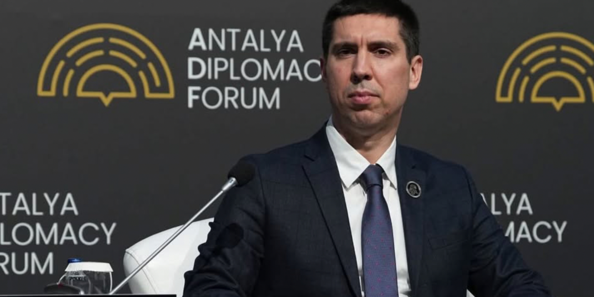 Глава МИД Молдовы выступил на украинском языке на совещании послов в Киеве (Фото: nstagram.com/mihaipopsoi)