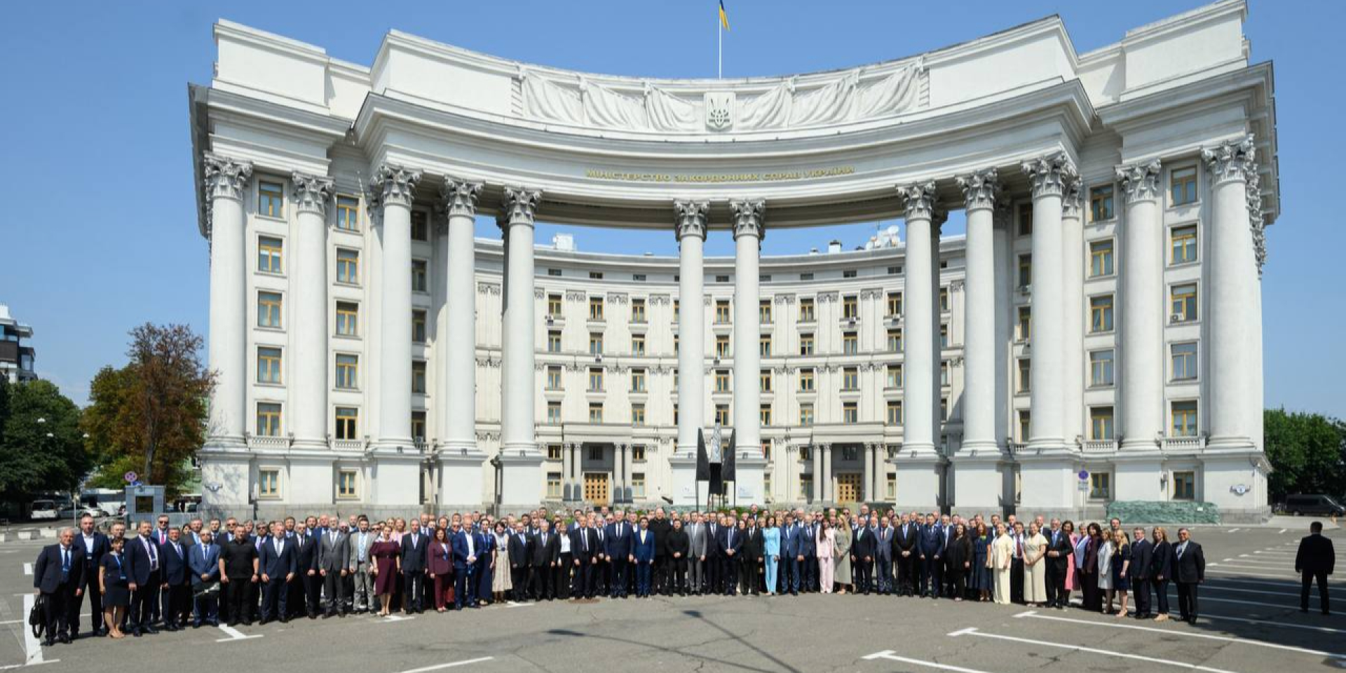 Зеленский пообщался с украинскими послами и объявил о ряде кадровых изменений (Фото: t.me/V_Zelenskiy_official)