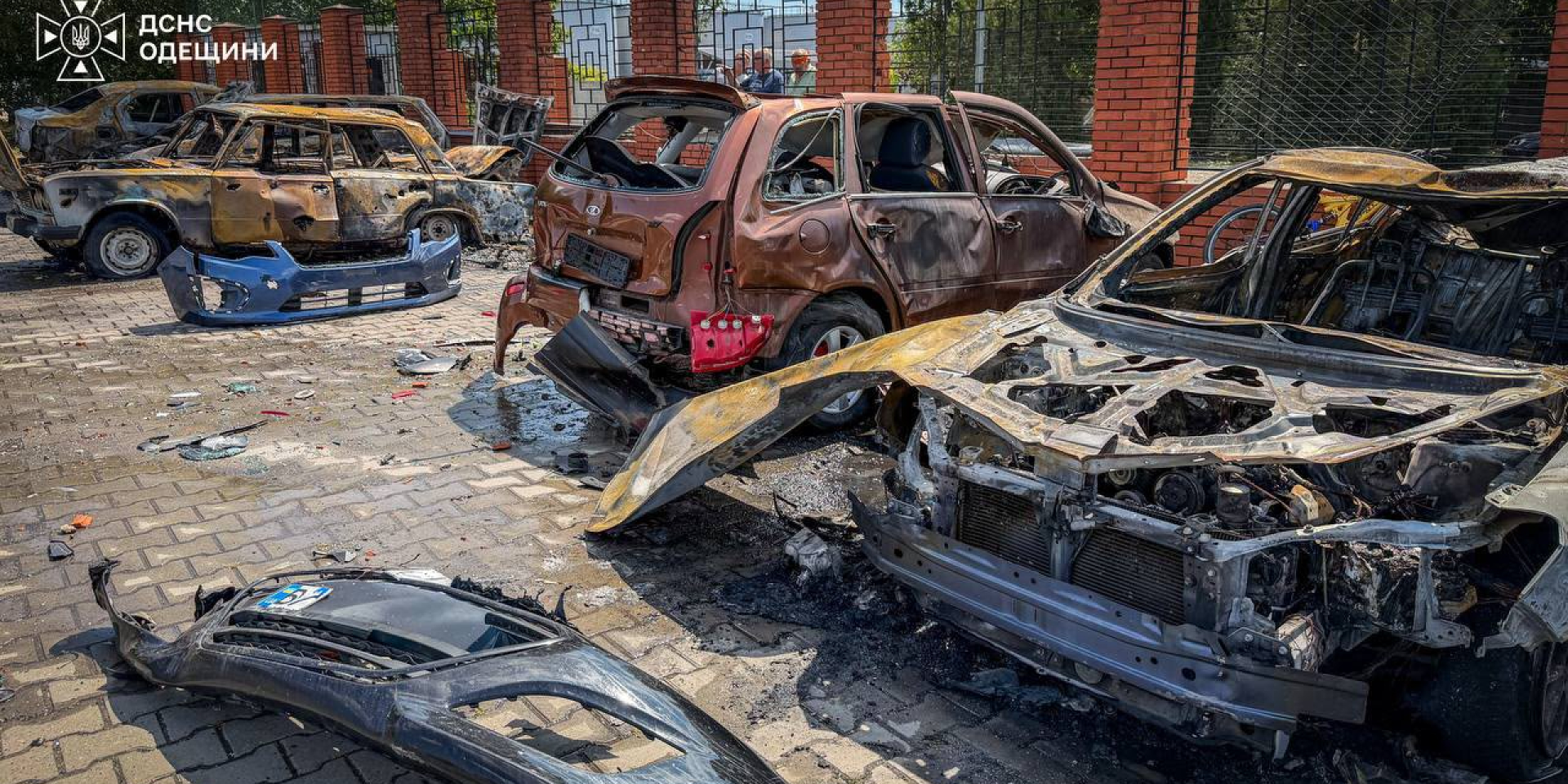 Aftermath of a Russian strike on Odesa district on Aug. 5, 2026 (Photo: State Emergency Service in Odesa Oblast)