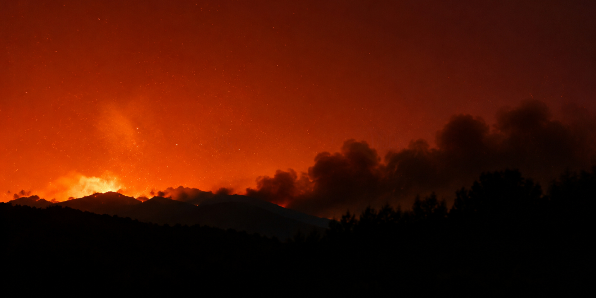 Fuel depot ignites at Russian Hvardiyske airbase in Crimea (Photo: Crimean Wind / Telegram)