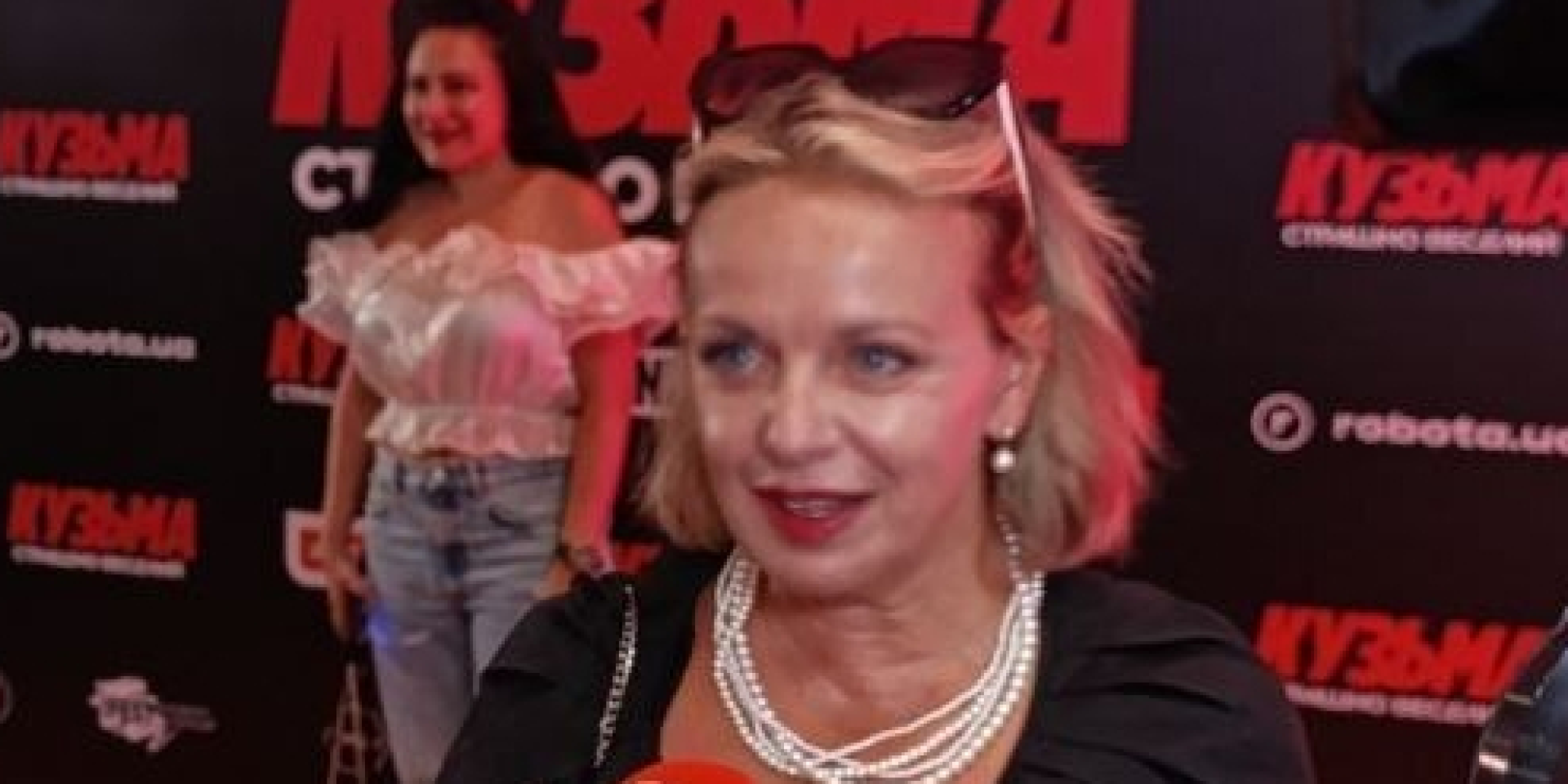 Ирма Витовская на предпремьерном показе фильма Кузьма: Страшно веселый (Фото: Скриншот из видео NV.ua)