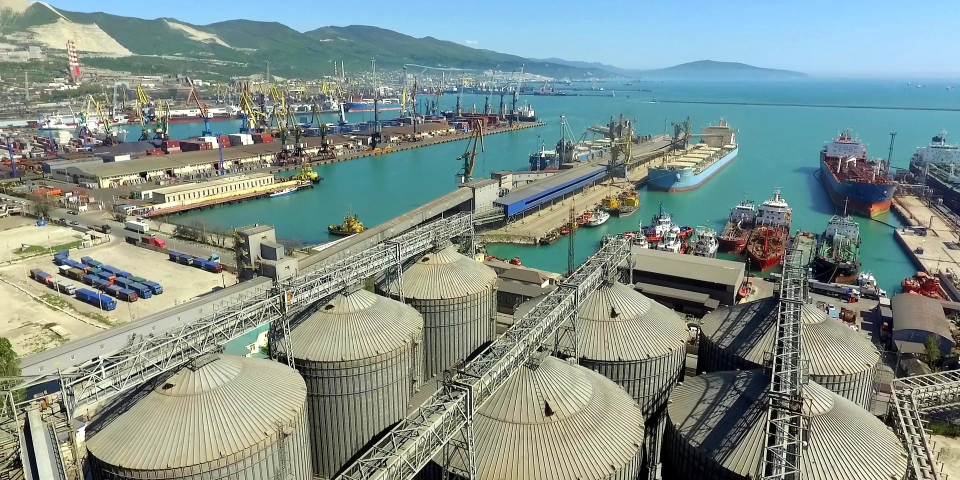 Novorossiysk Grain Terminal (Photo: sdelanounas.ru)