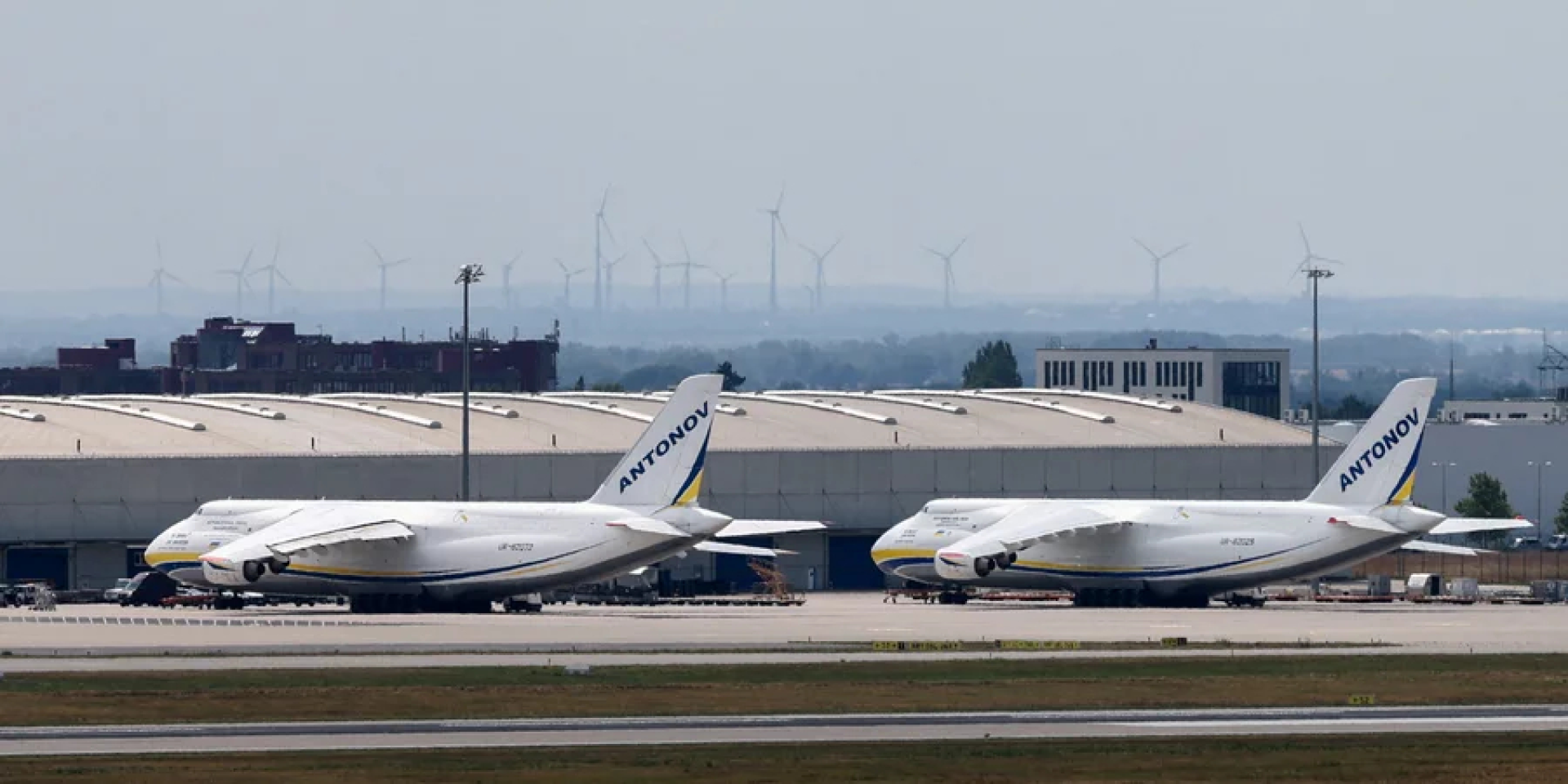 A drone collided with the wing of a Ukrainian plane at the Leipzig airport (Photo: REUTERS/Axel Schmidt)