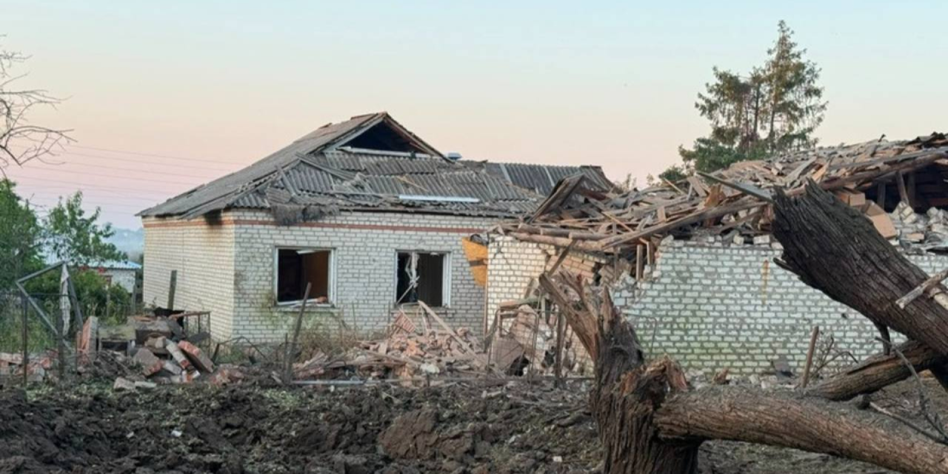 The aftermath of the Russian attack on Izyum, August 18 (Photo: Kharkiv Oblast Military Administration / Telegram)