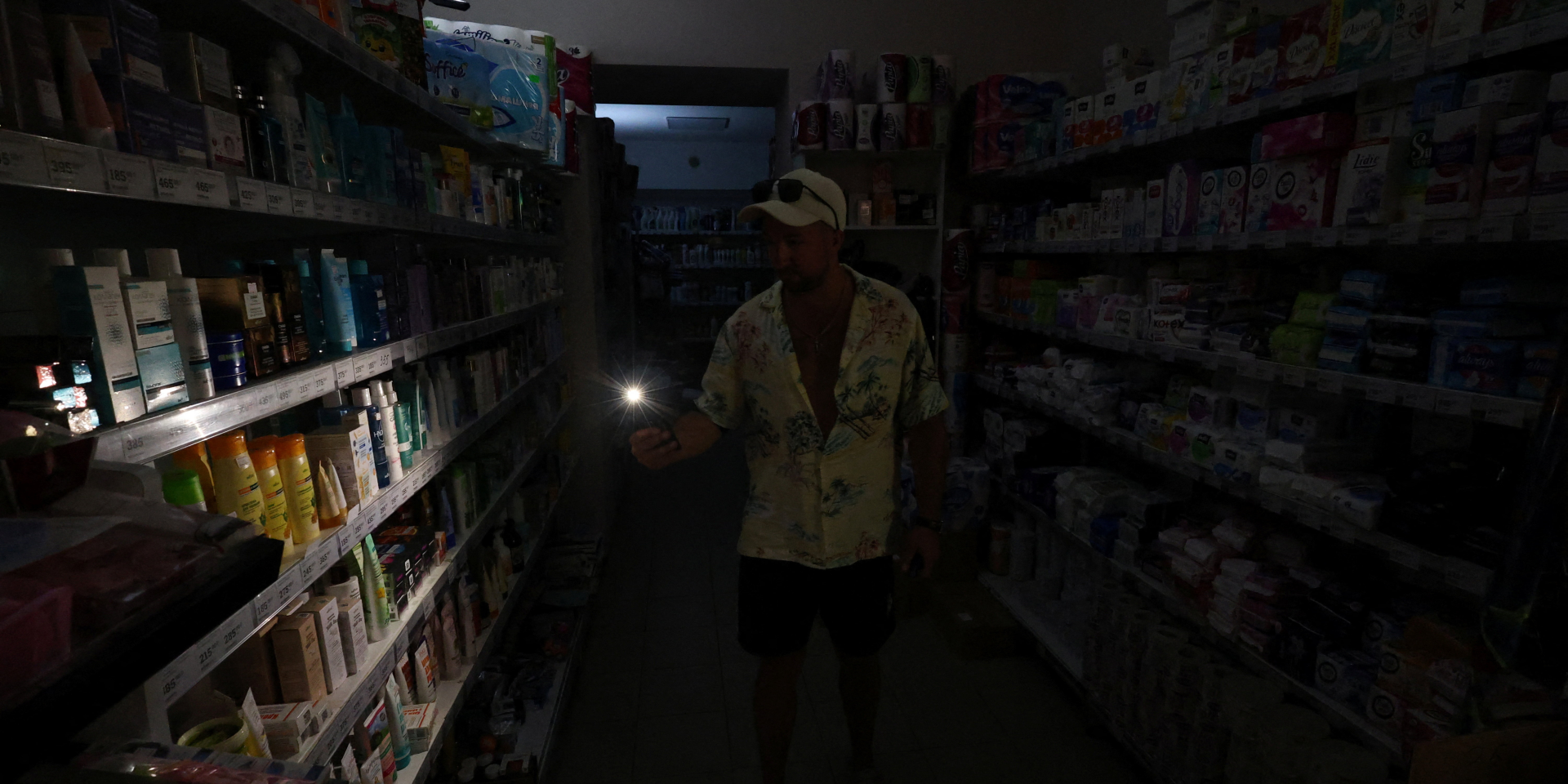A power outage in Crimea, late July, 2026 (Photo: REUTERS/Alexey Pavlishak)