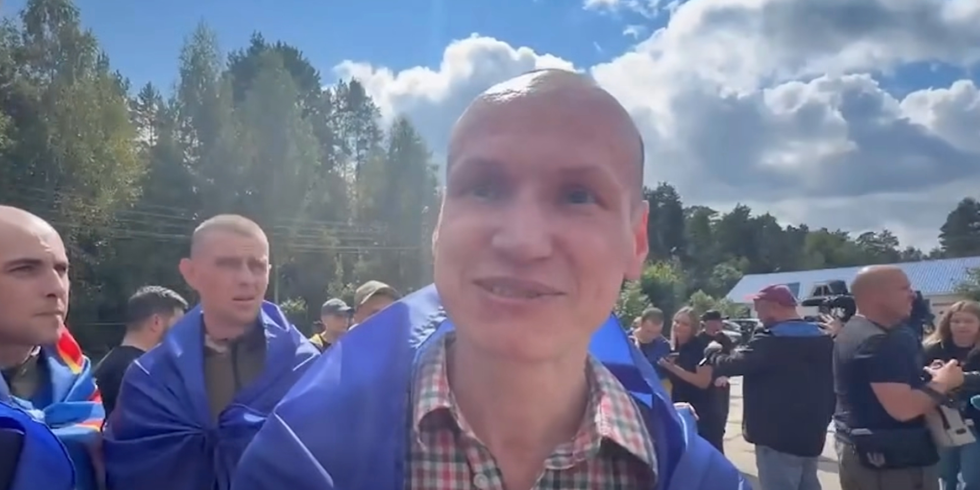 Из российского плена вернулся режиссер монтажа телеканала Футбол Александр Абрамов (Фото: Скриншот видео ТСН)