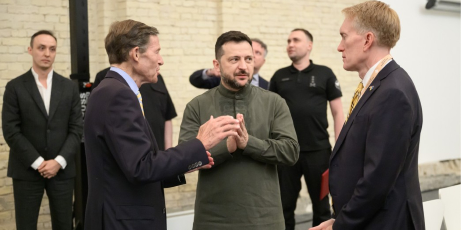 Zelenskyy met with U.S. senators (Photo: Ukraine's Presidential Office)