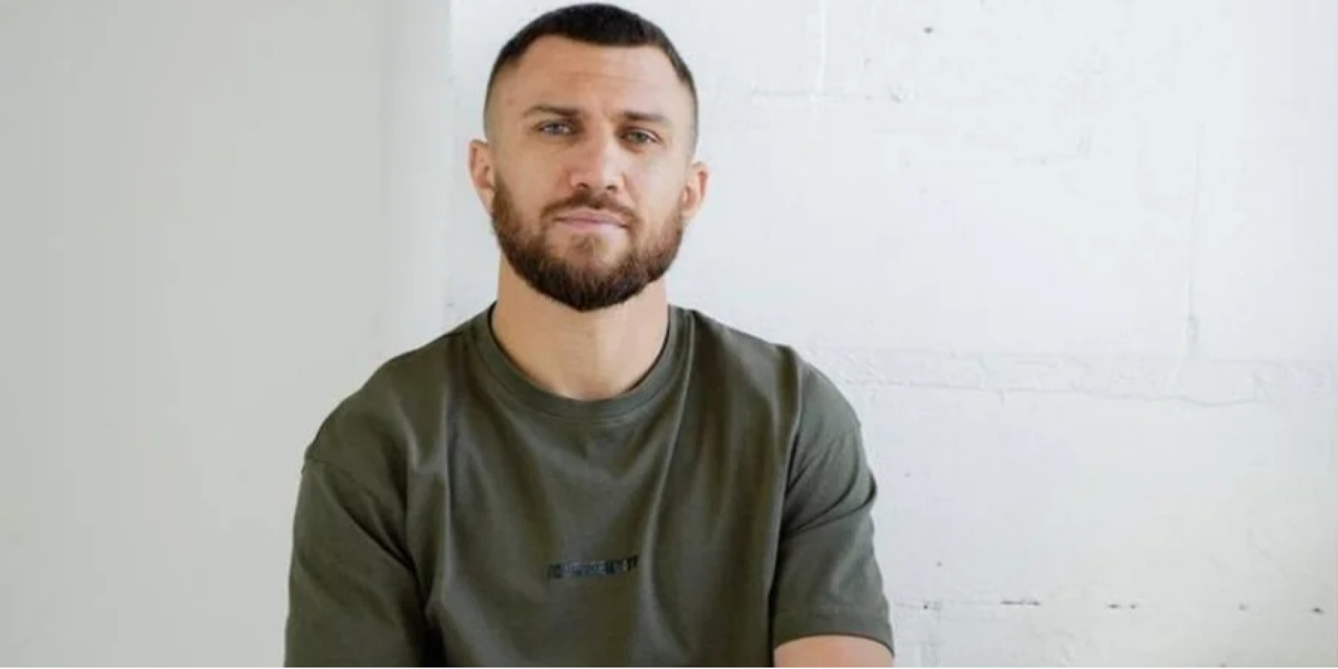 В якій країні зараз живе Ломаченко
