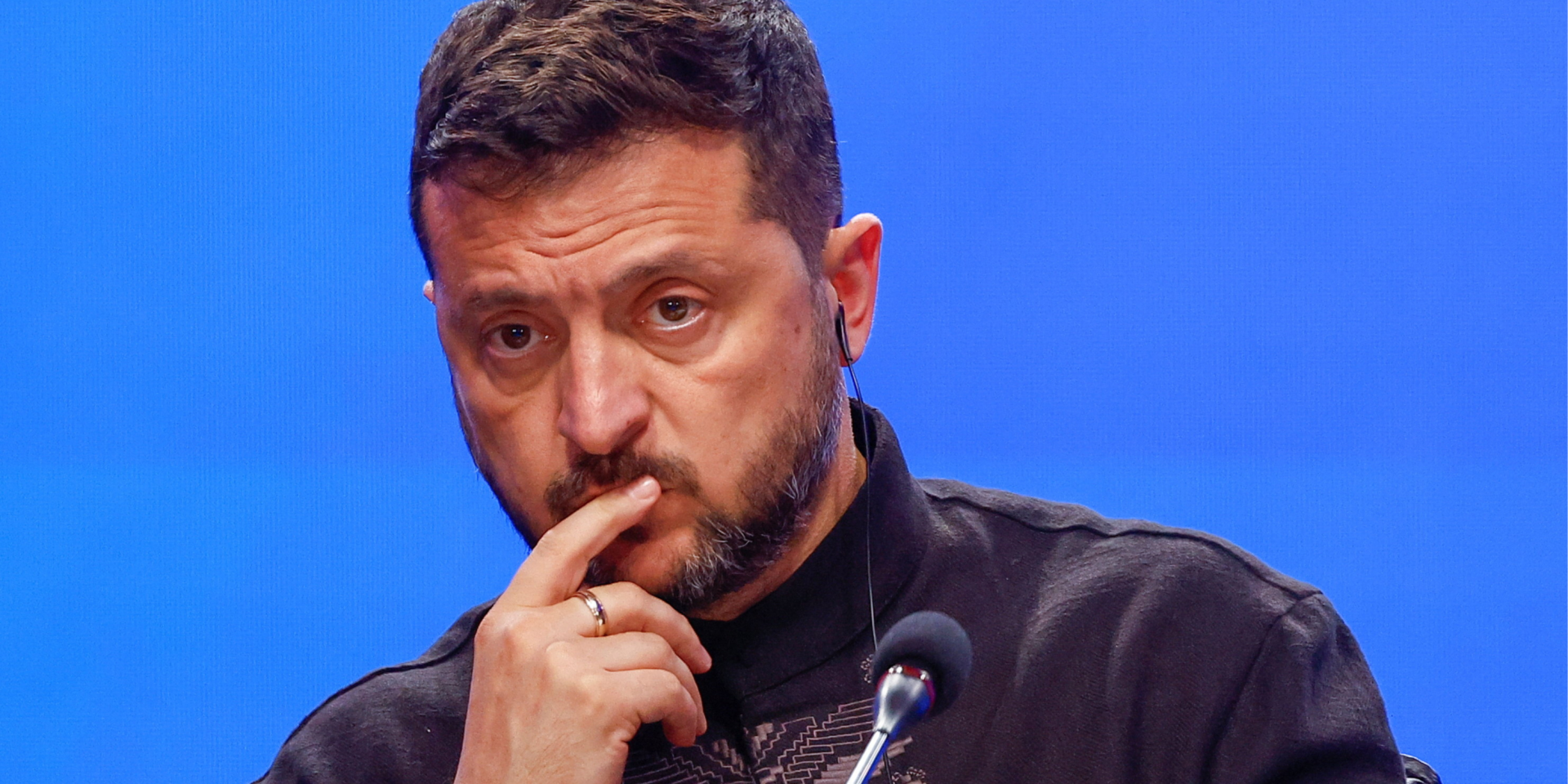 Zelenskyy looked tense during press meeting - Zabelina (Photo: REUTERS/Valentyn Ogirenko)