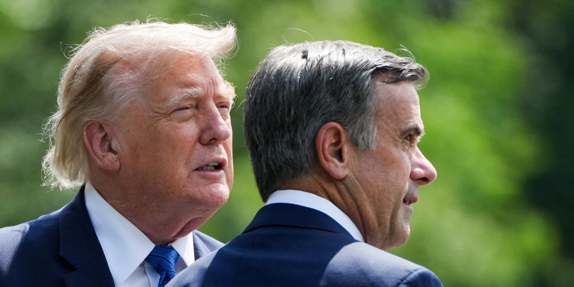 Donald Trump and John Ratcliffe (Photo: REUTERS/Nathan Howard/Pool)