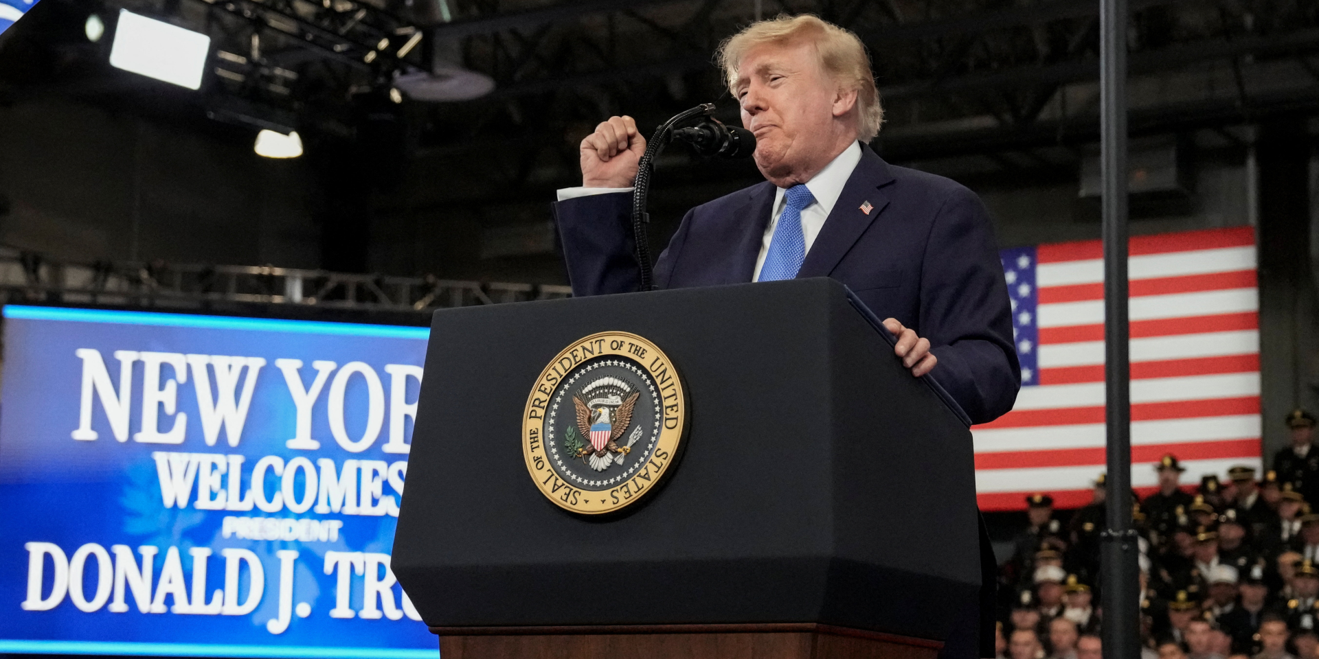 Трамп заявив про розмінування головного судноплавного шляху Ормузької протоки
