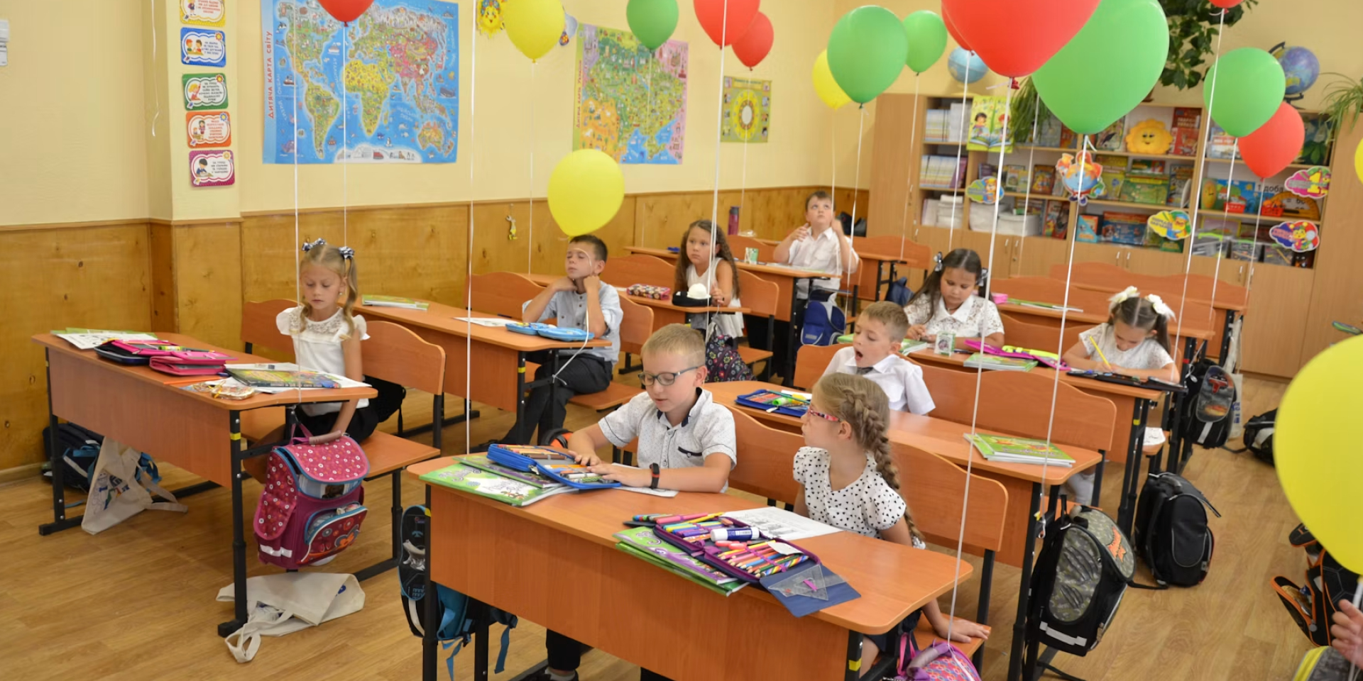 Руководителей школ призывают не устраивать массовые празднования 1 сентября (Фото: Unsplash Ruslan Horovyi)