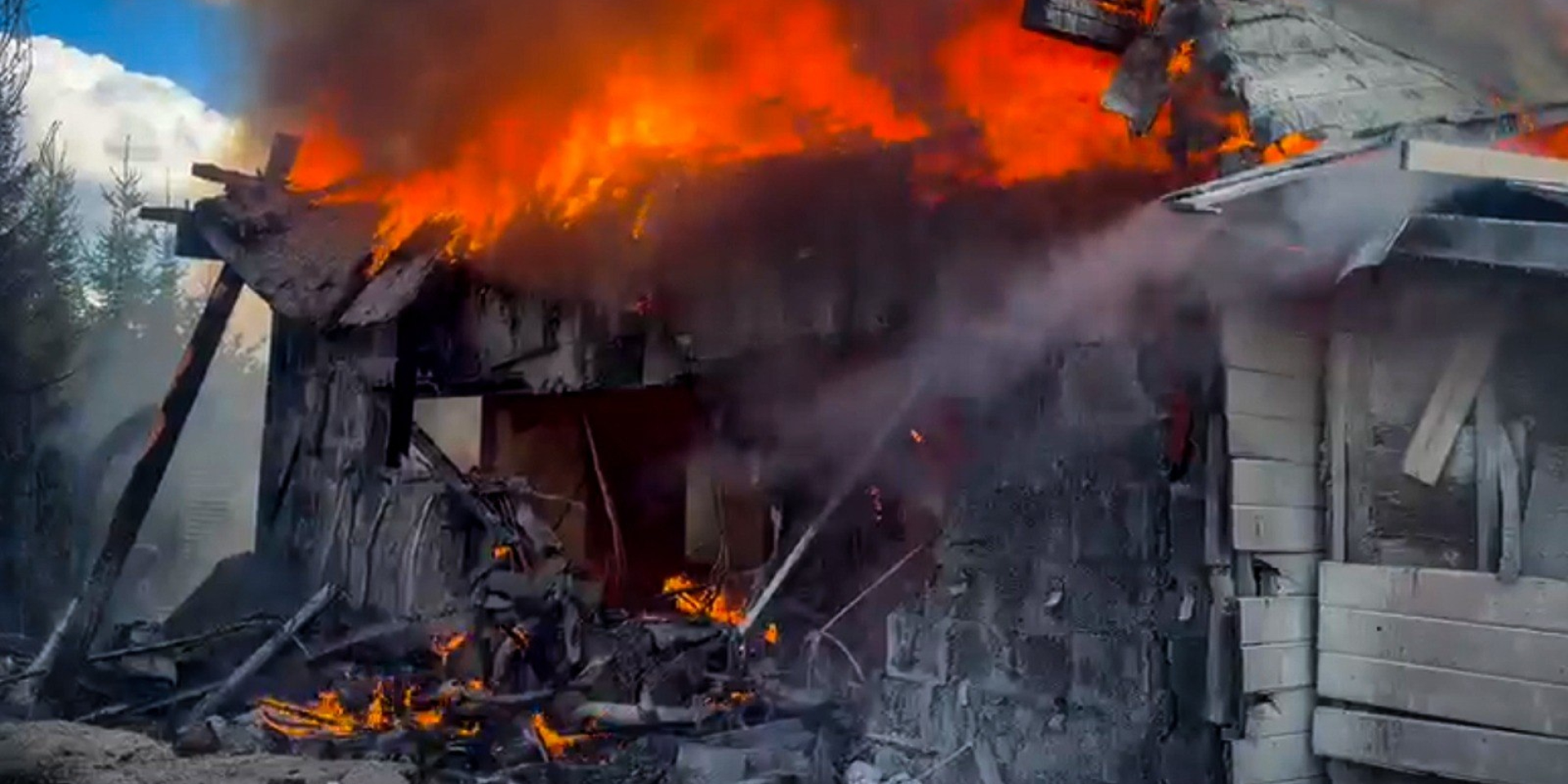 Fire in Kyiv Oblast after the Russian attack (Photo: SES in Kyiv Oblast / Telegram)