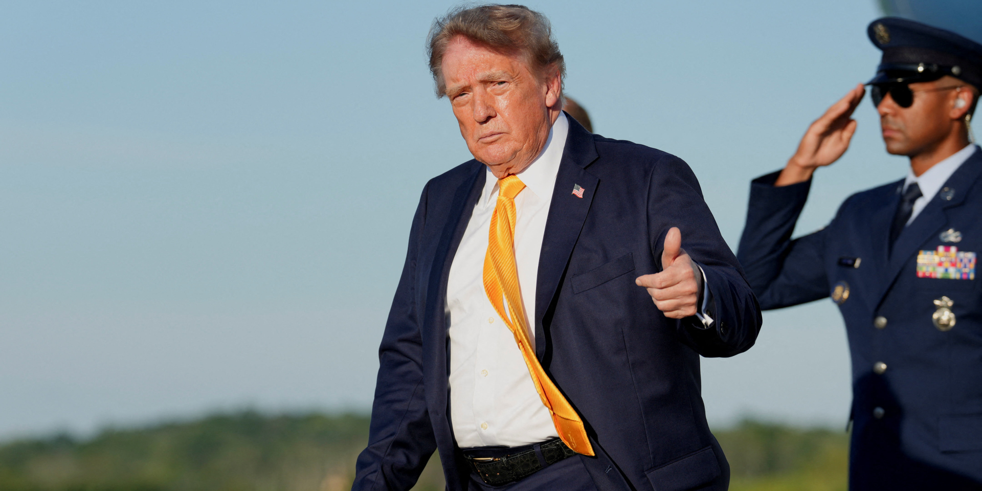 Дональд Трамп проведе переговори з Володимиром Зеленським і Володимиром Путіним (Фото: REUTERS/Eric Lee)