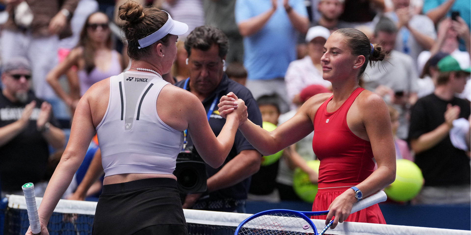 Линда Носкова и Марта Костюк в матче US Open (Фото: Reuters/Jerry Lai)