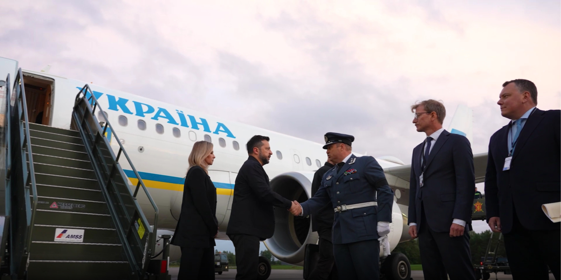 Владимир Зеленский прибыл в Норвегию вместе с первой леди Еленой (Фото: Скриншот видео / Zelenskiy / Official)