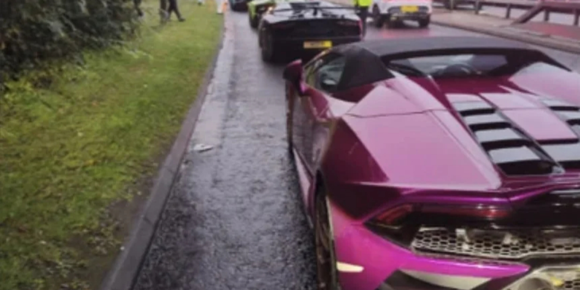 Lamborghini Huracan їхали загальною трасою надто дивно (Фото: Greater Manchester Police)