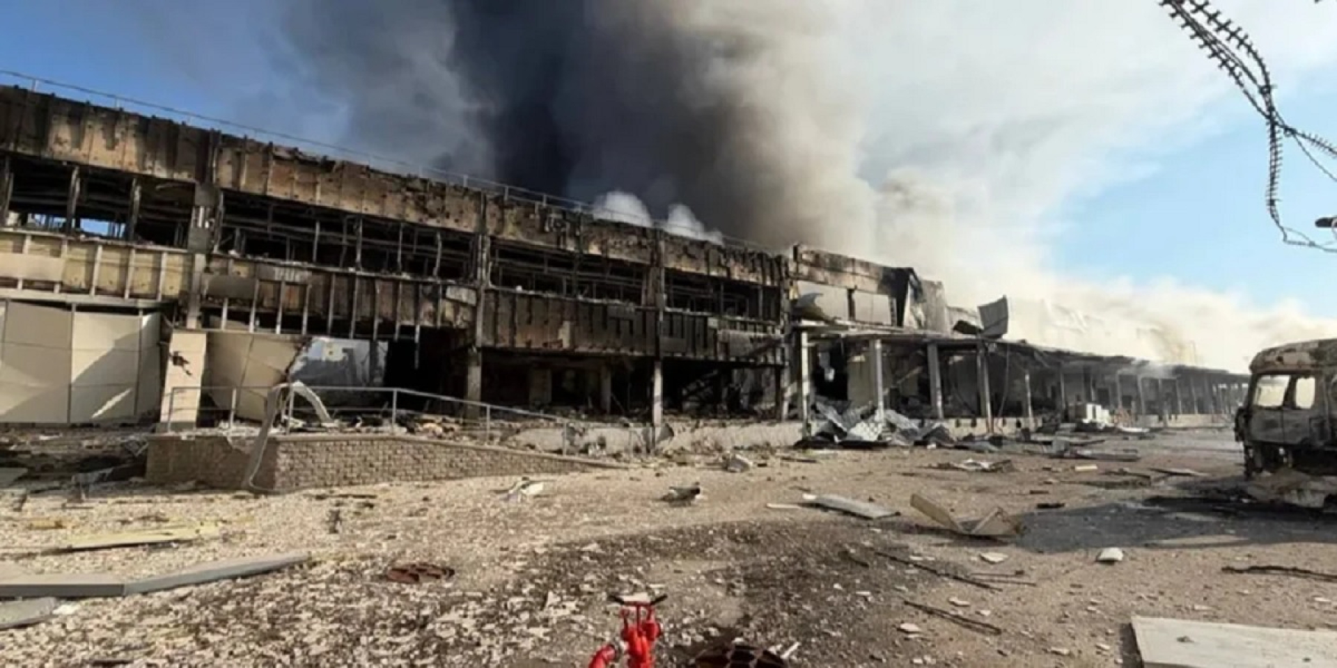 The Russian attack completely destroyed the Moyo warehouse in Kyiv (Photo: t.me/uamoyo)