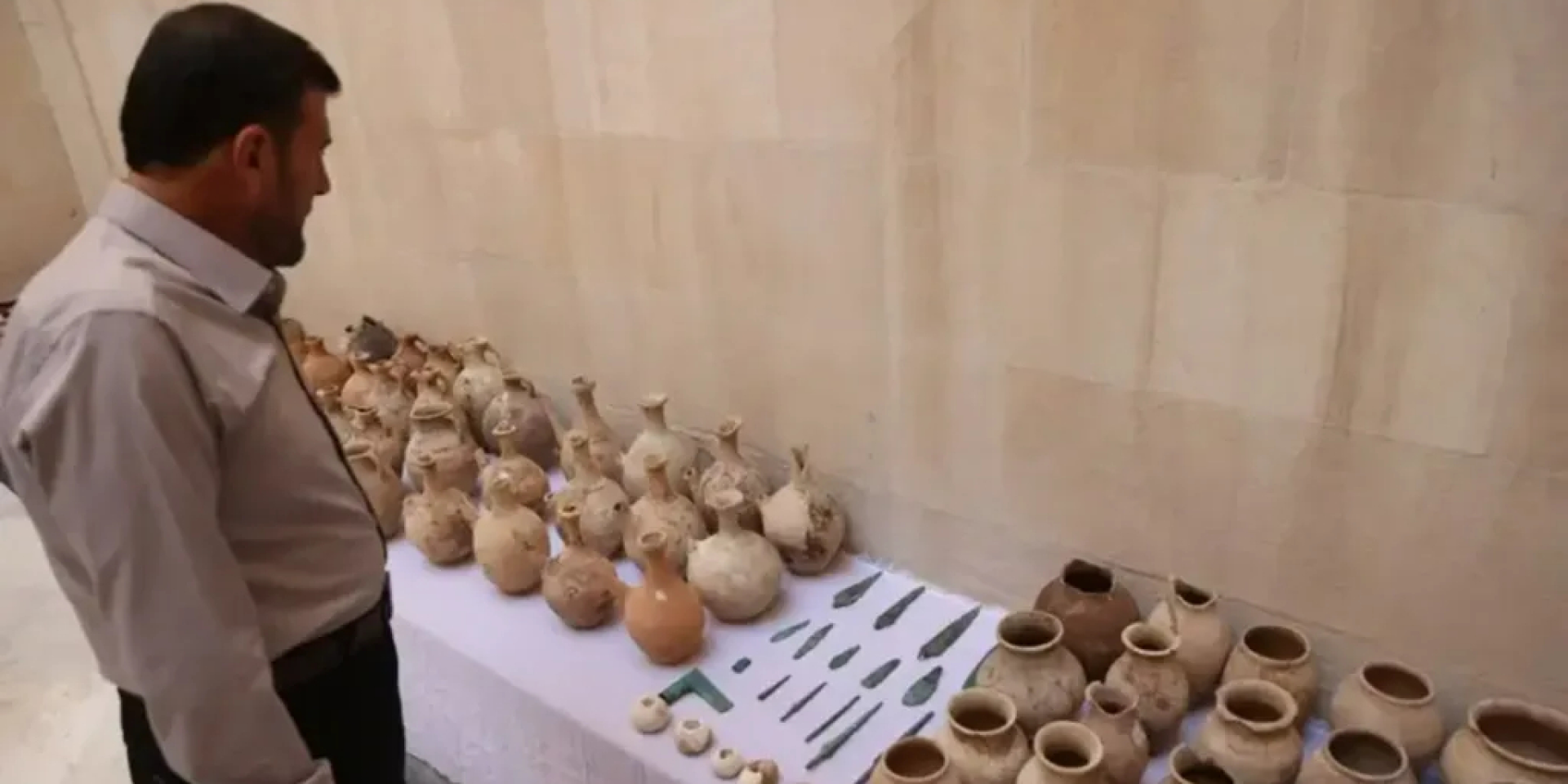Зия Ханус и его коллекция (Фото: Anadolu Ajansı)
