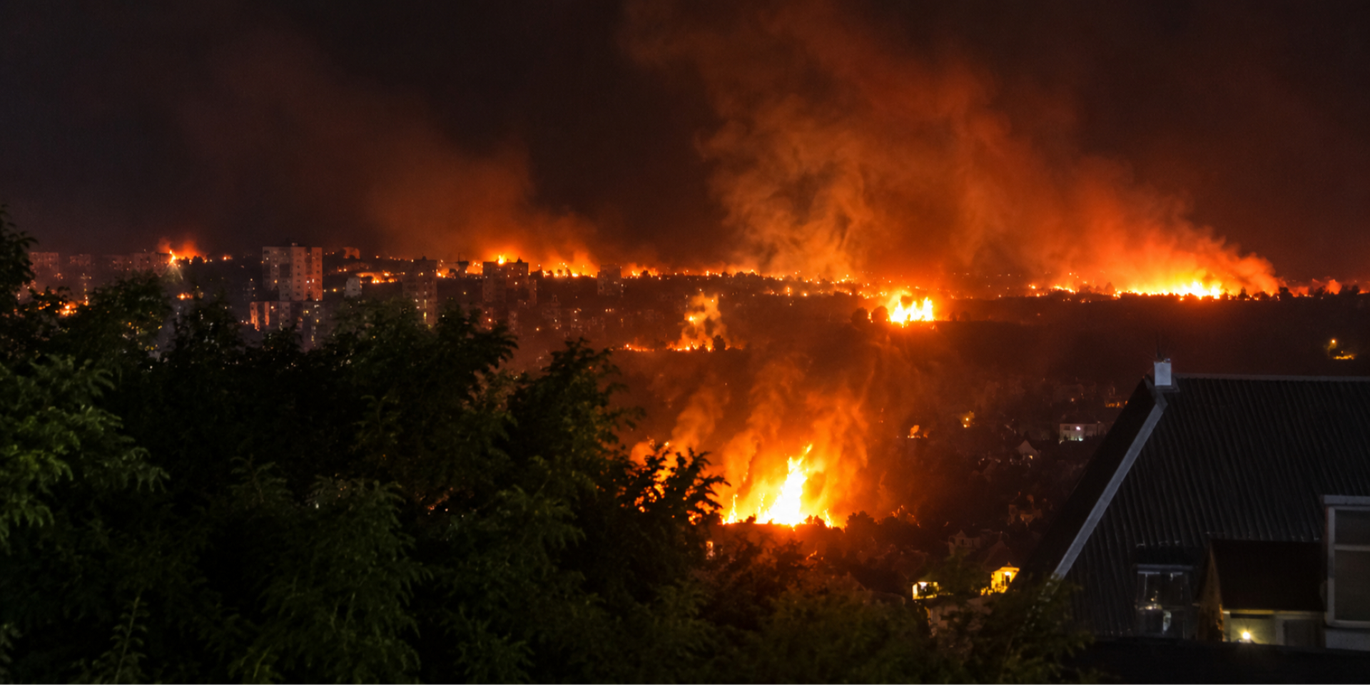 Fire in Sochi after the UAV and sea drones attack, Sept. 9, 2026 (Photo: Video screenshot/ Andrii Kovalenko / Telegram)