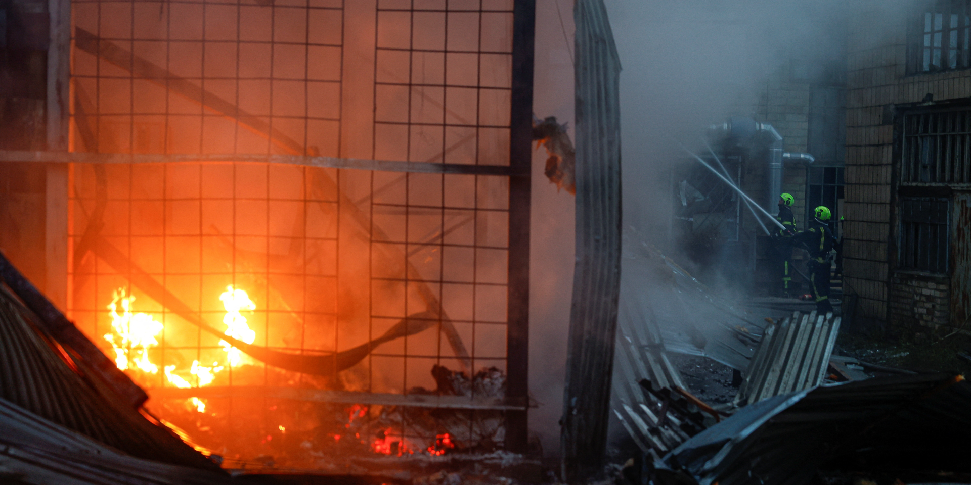 Последствия российского удара по Киеву 11 сентября (Фото: REUTERS/Valentyn Ogirenko)