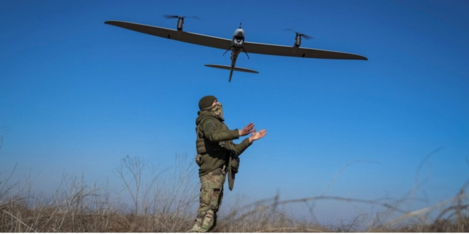 З 2022 року Німеччина почала оплачувати постачання дронів Quantum Systems, а також напряму закуповувати для України інші види озброєння в німецьких виробників, повідомляє Financial Times (Фото: REUTERS/Oleksandr Ratushniak)