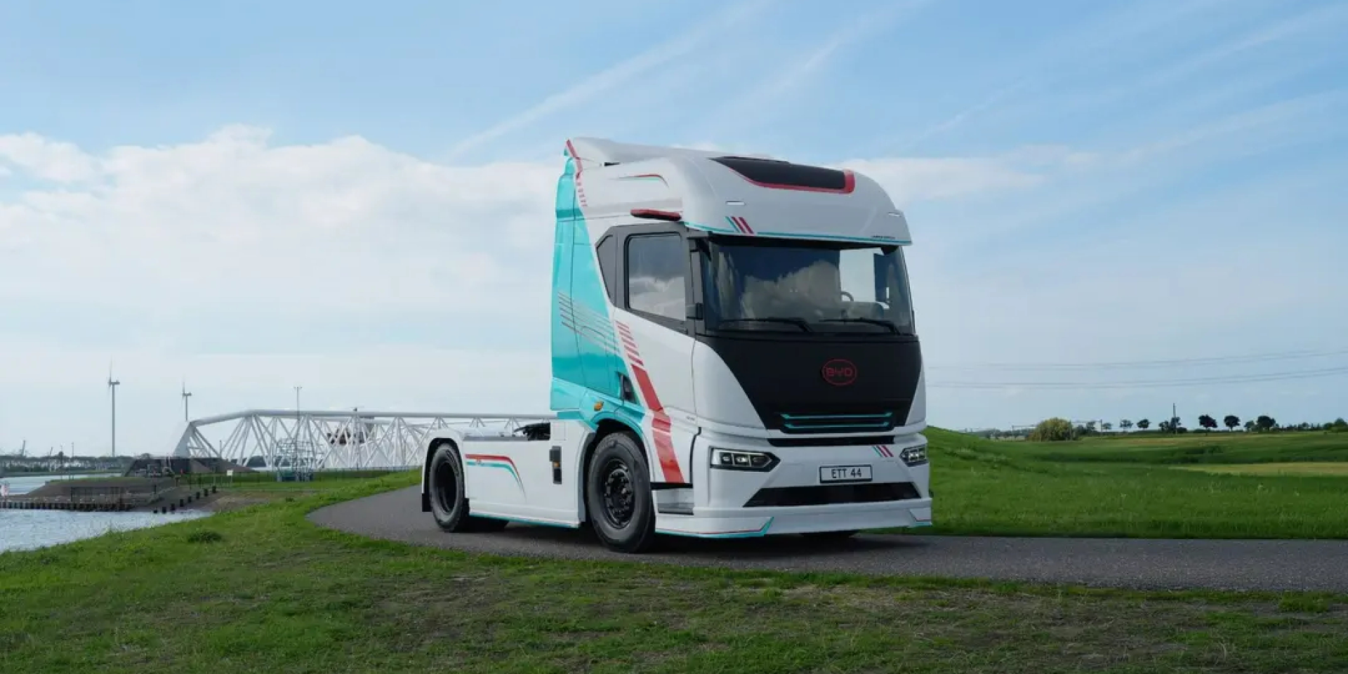 Китайский автопроизводитель анонсировал мощный электрогрузовик (Фото: BYD)