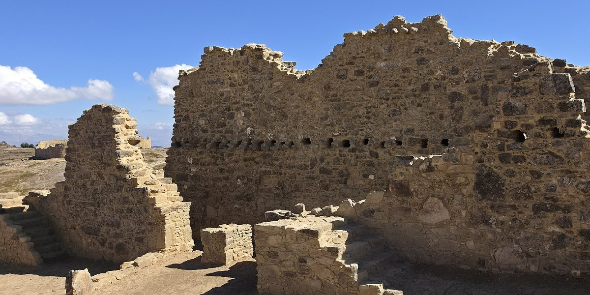 Ученые пытаются сохранить руины древнего поселения (Фото: Peruvian State)