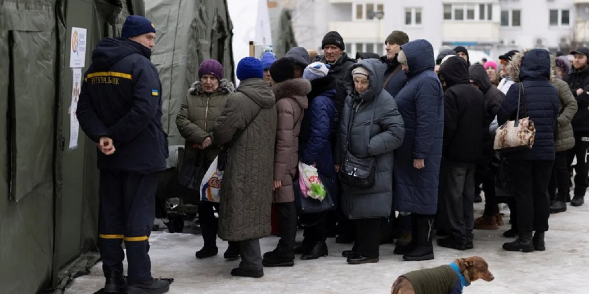 Пункт обогрева в Киеве зимой 2025−2026 годов (Фото: REUTERS/Thomas Peter)