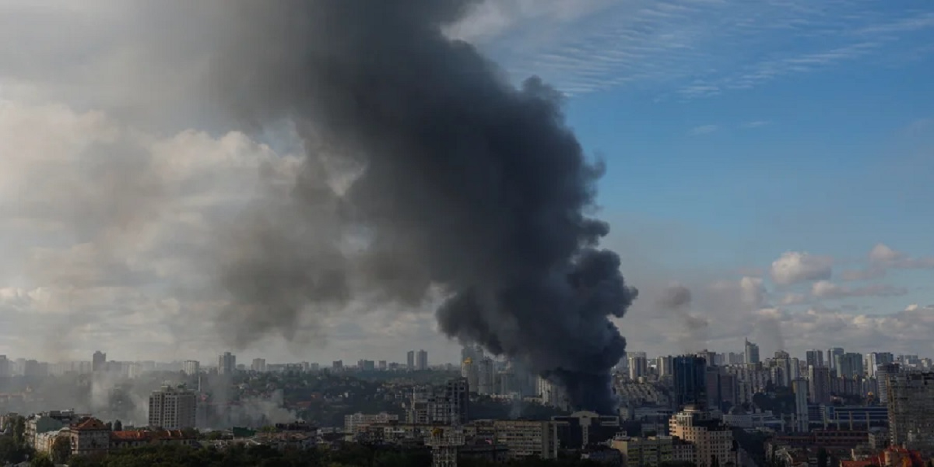 Kyiv during the Russian attack on September 23, 2026 (Photo: REUTERS/Valentyn Ogirenko)