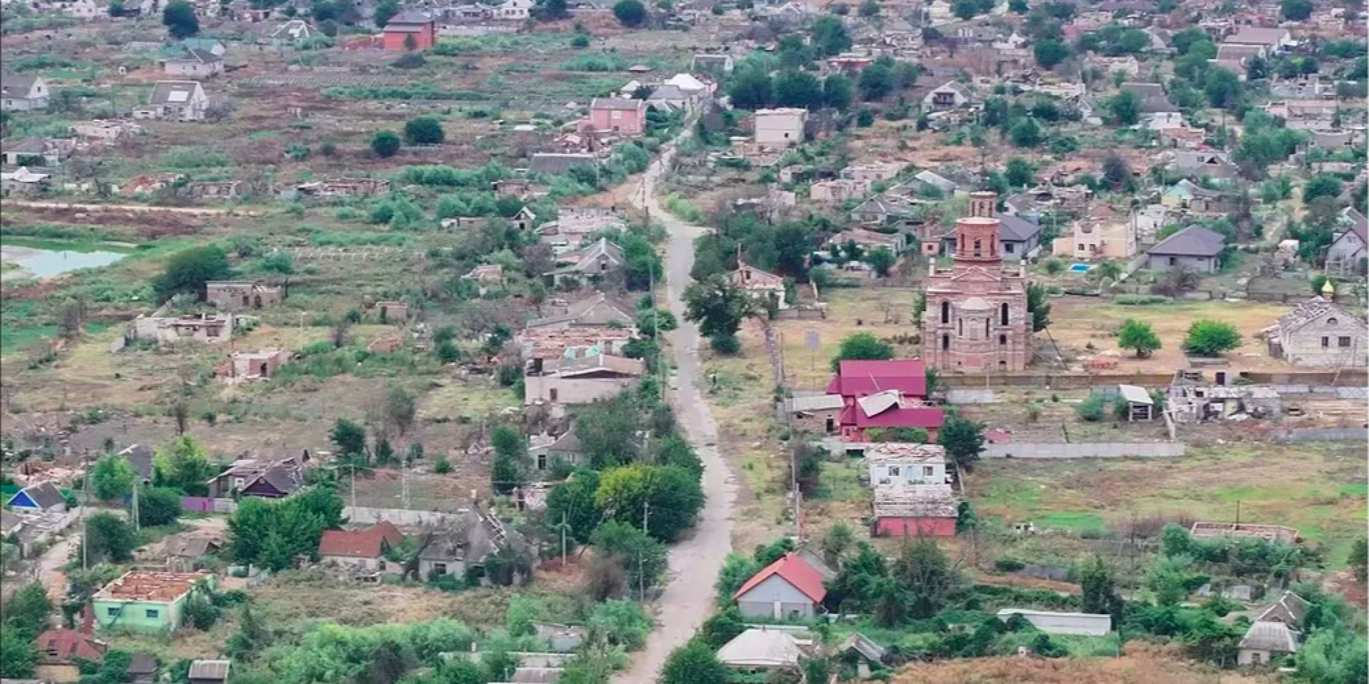 Russian drone units are based in occupied Oleshky, with supplies delivered to them under the guise of humanitarian aid (Photo: Screenshot from a drone video by the 34th Separate Marine Brigade, provided to Suspilne)