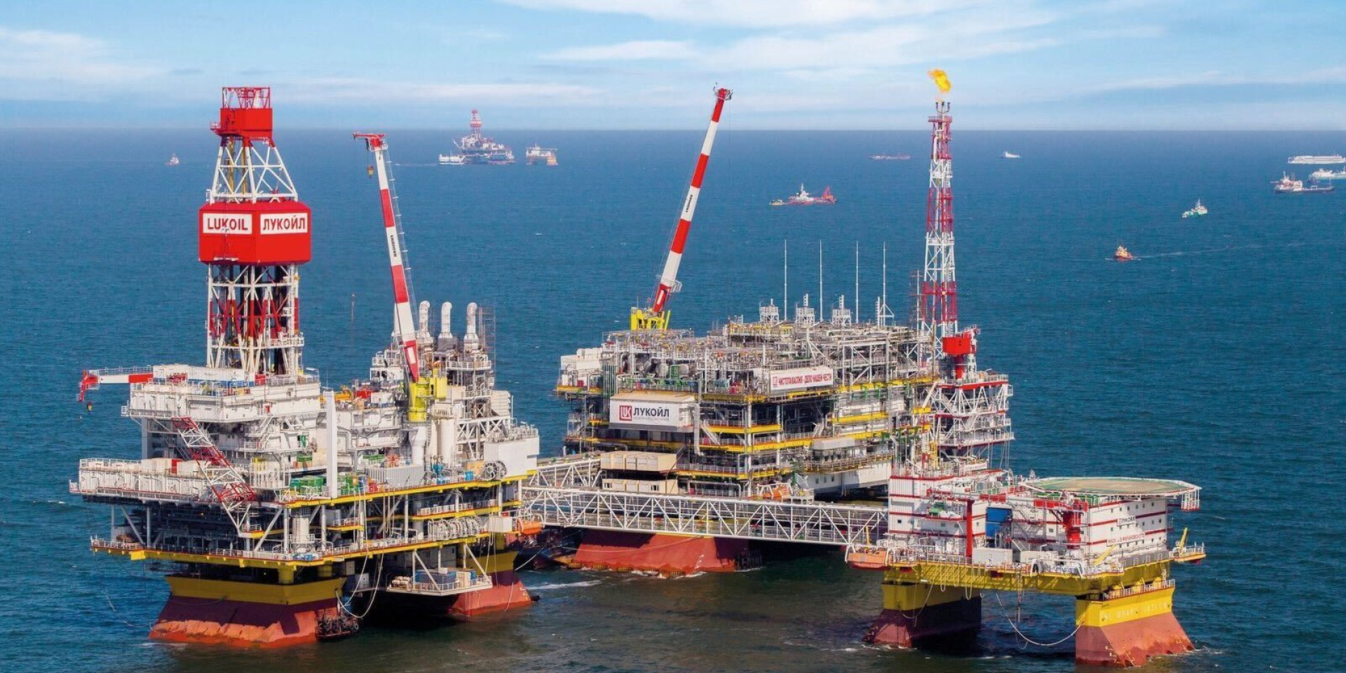 Russian oil production platform in the Caspian Sea (Photo: Lukoil)