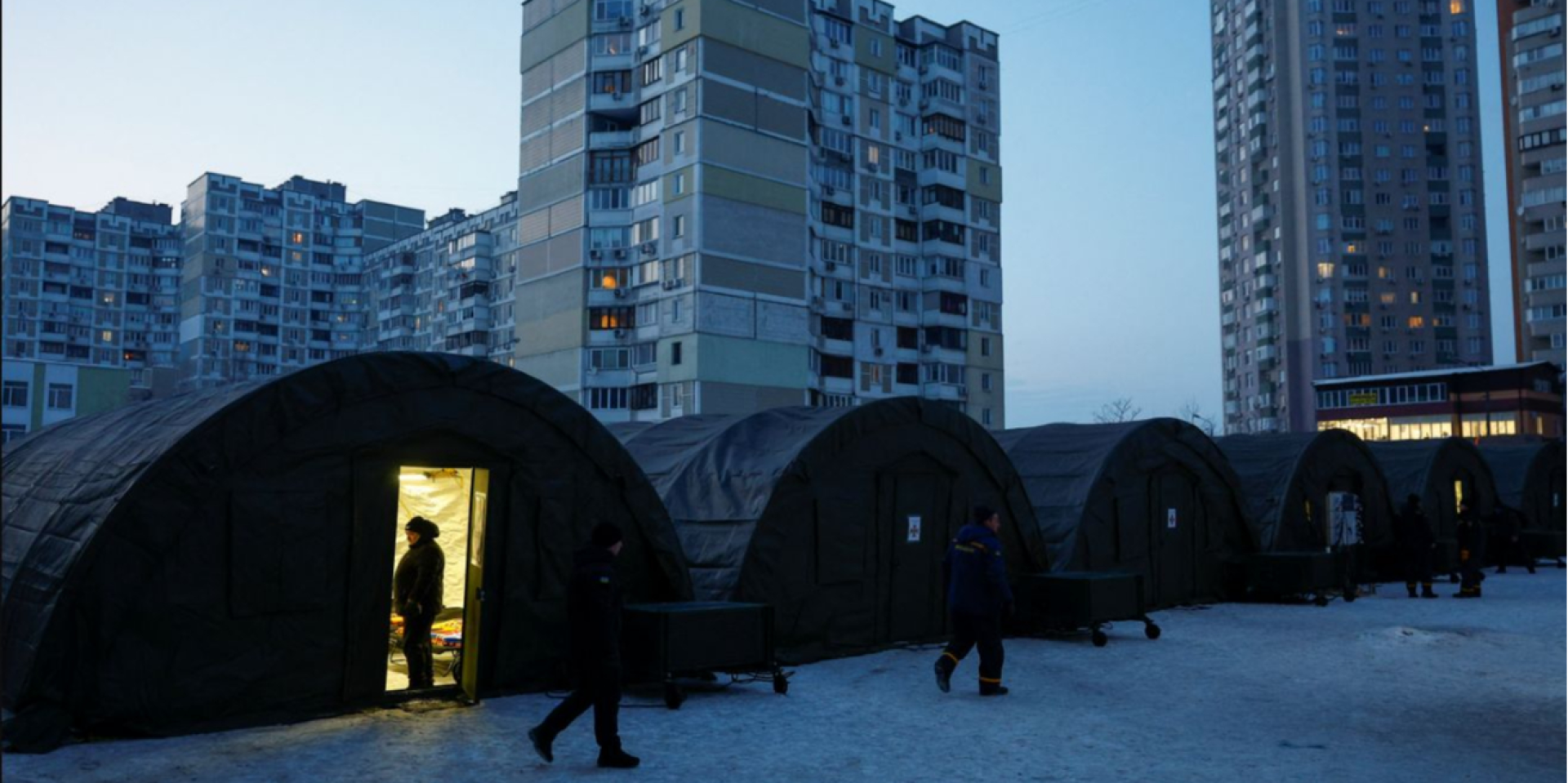 «Ніщо не зупинить весну». Як Київ готується до найважчої зими під атаками дронів і без світла