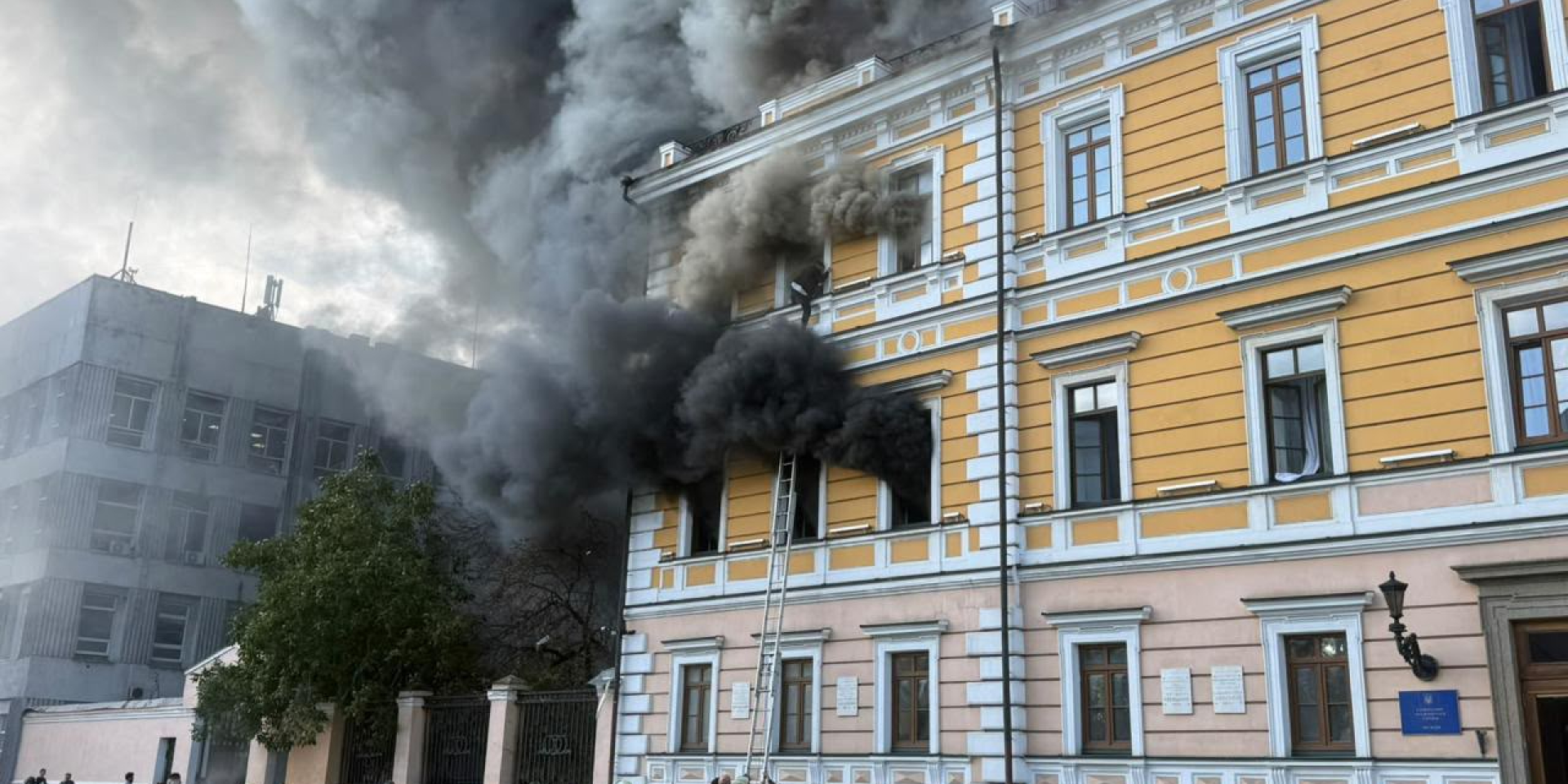 «Близькі мені люди загинули»: Залужний відреагував на удар по Національній академії наук