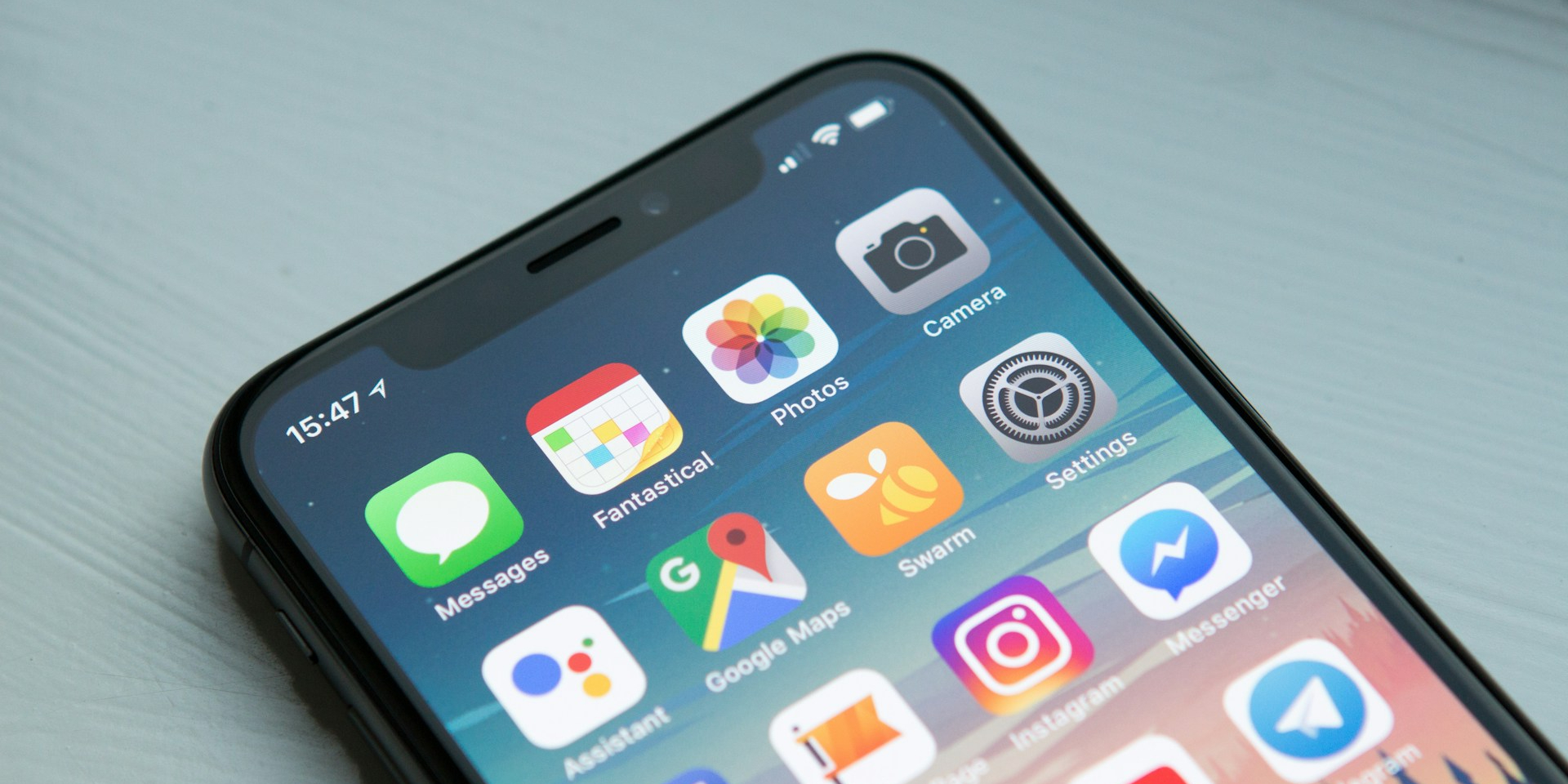 Apple признала наличие атак на владельцев устройств со старой системой (Фото: Unsplash)