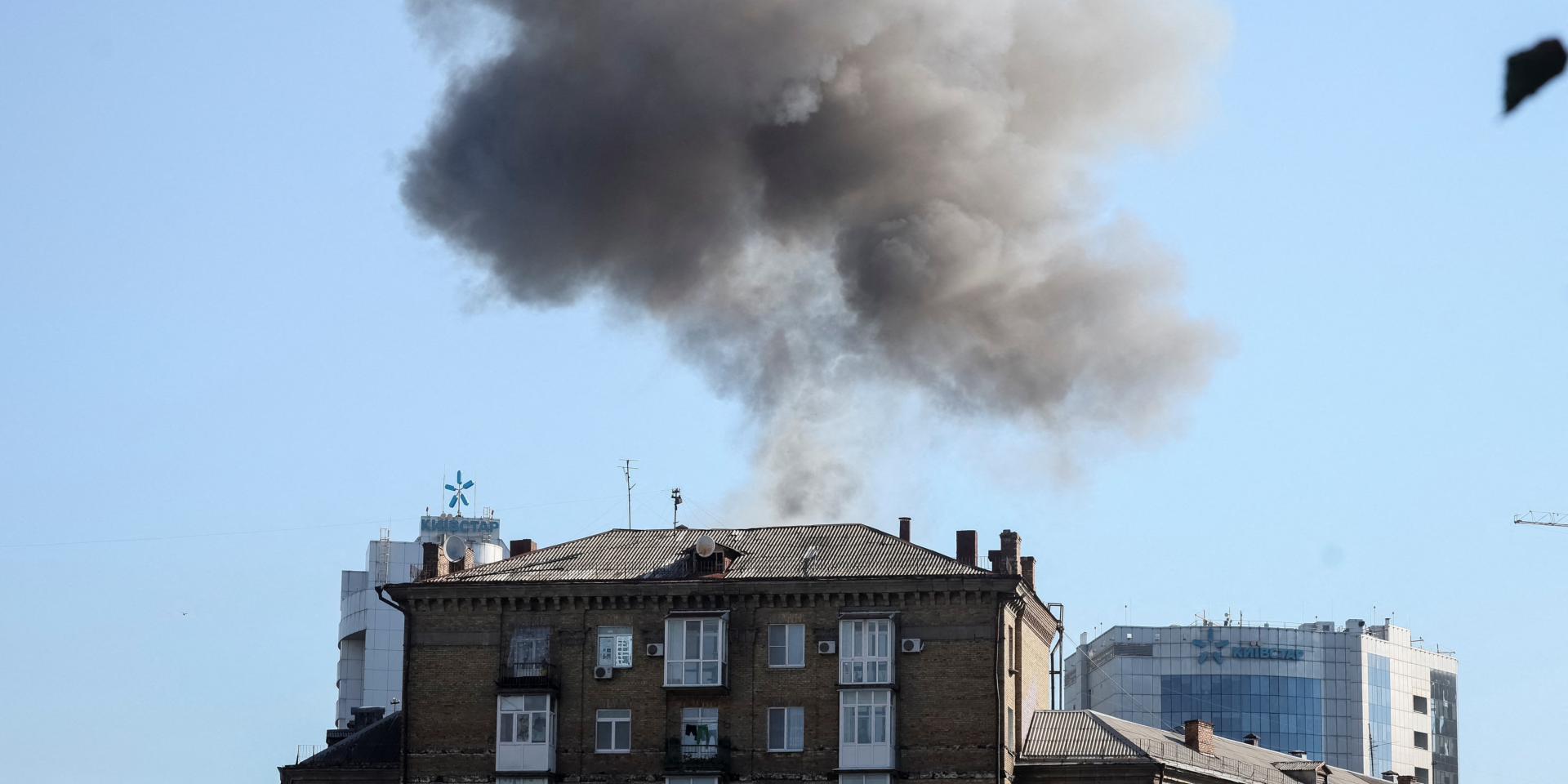 Час воздушной тревоги обходится Украине примерно в 45 миллионов долларов (Фото: REUTERS/Gleb Garanich)