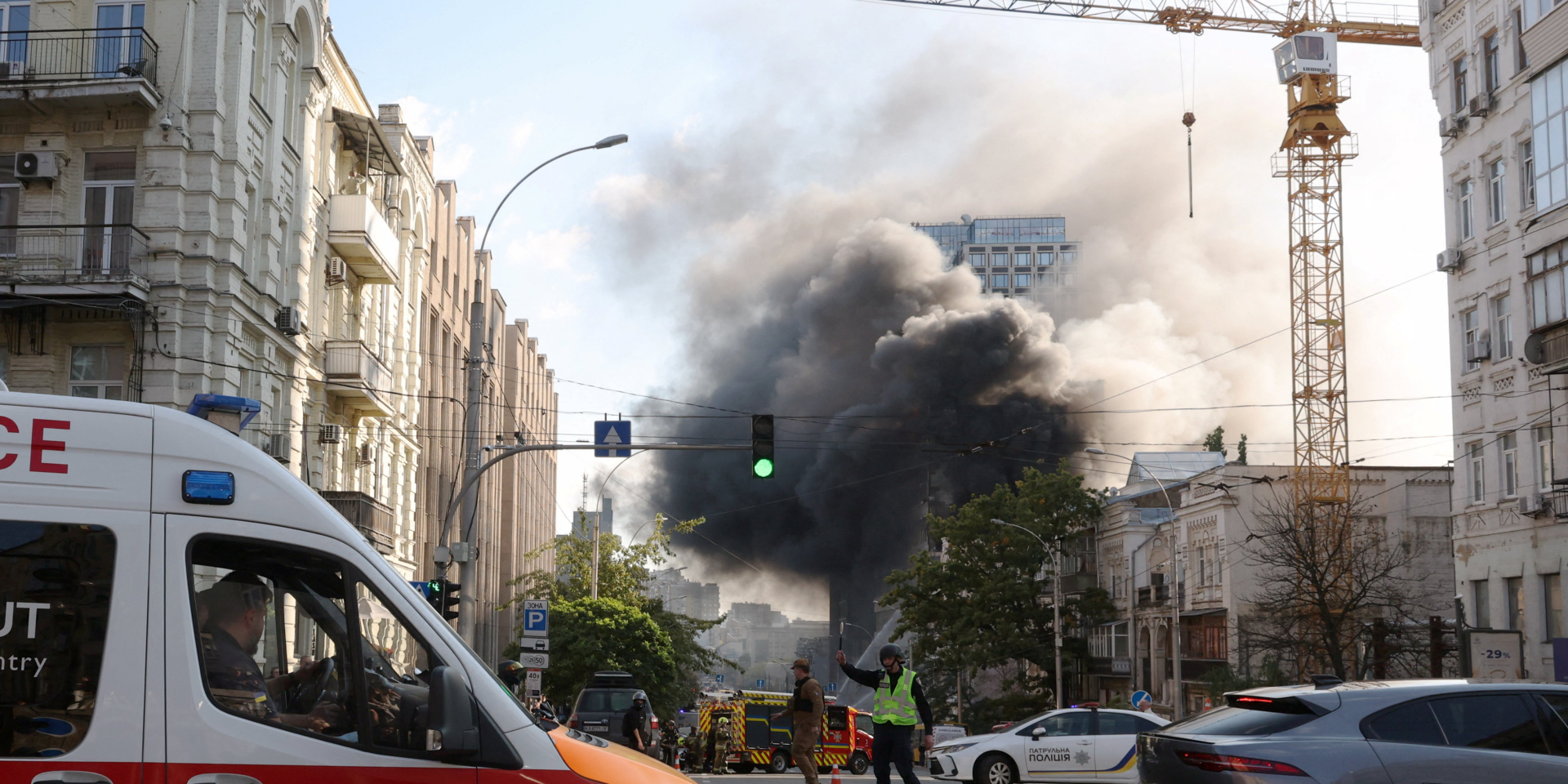 The aftermath of Russian strike on Kyiv, Sept. 28 (Photo: REUTERS/Alina Smutko)