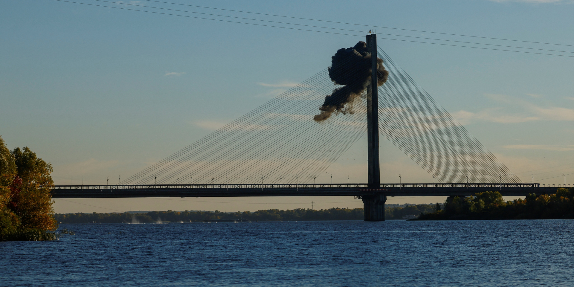 A Russian jet-powered drone struck Kyiv's Pivdennyi Bridge on October 2 (Photo: REUTERS/Valentyn Ogirenko)