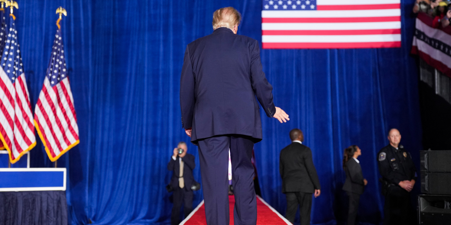 U.S. President Donald Trump’s approval rating has remained at a record low in recent days. (Photo: REUTERS/Nathan Howard)